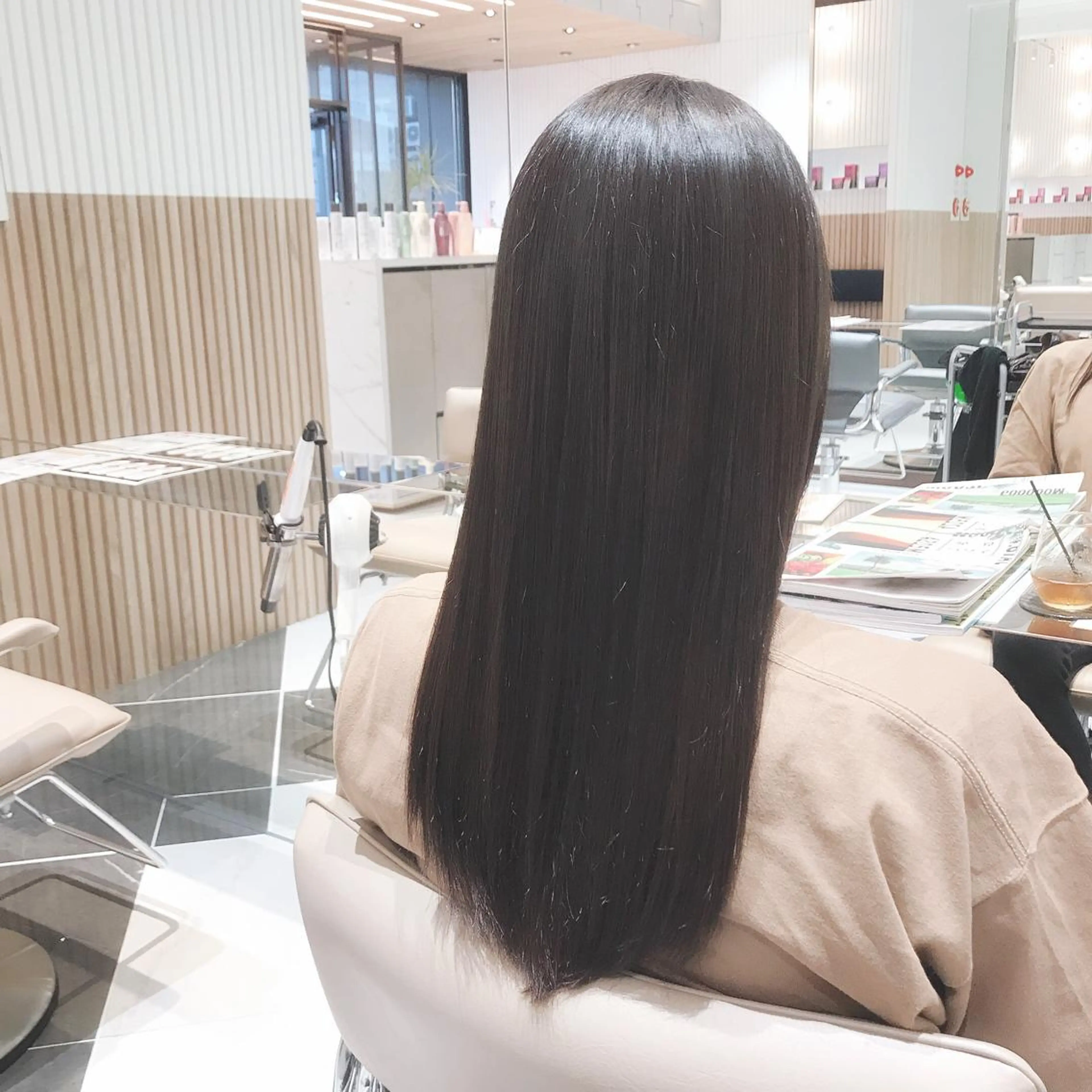 ロング カラー 透明感カラー イルミナカラー 髪質改善 トリートメント ボブ/ハイトーン 福生Radix 下田のヘアスタイル