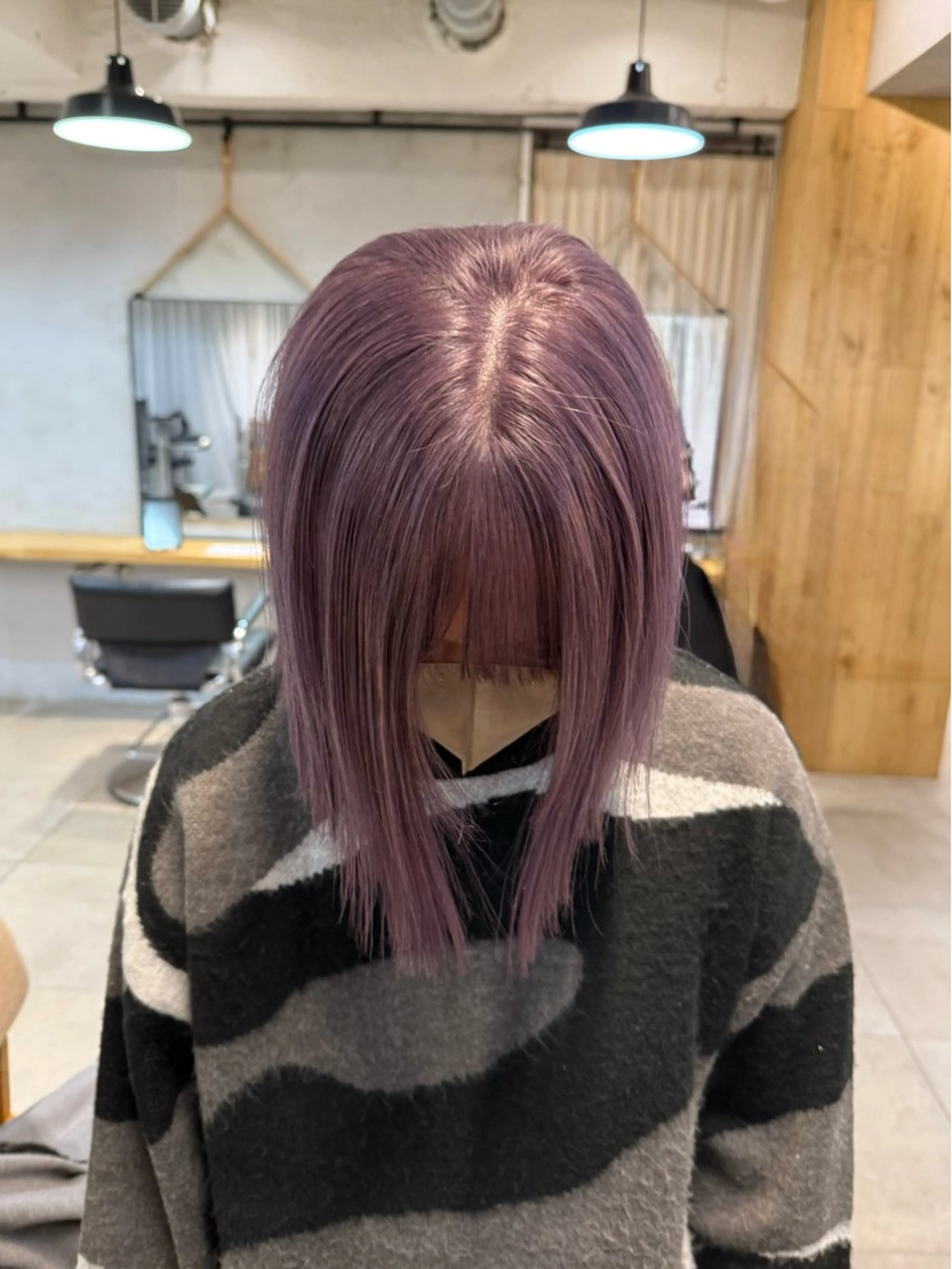 ショート カラー ミルクティー× グレージュMOMOのヘアスタイル