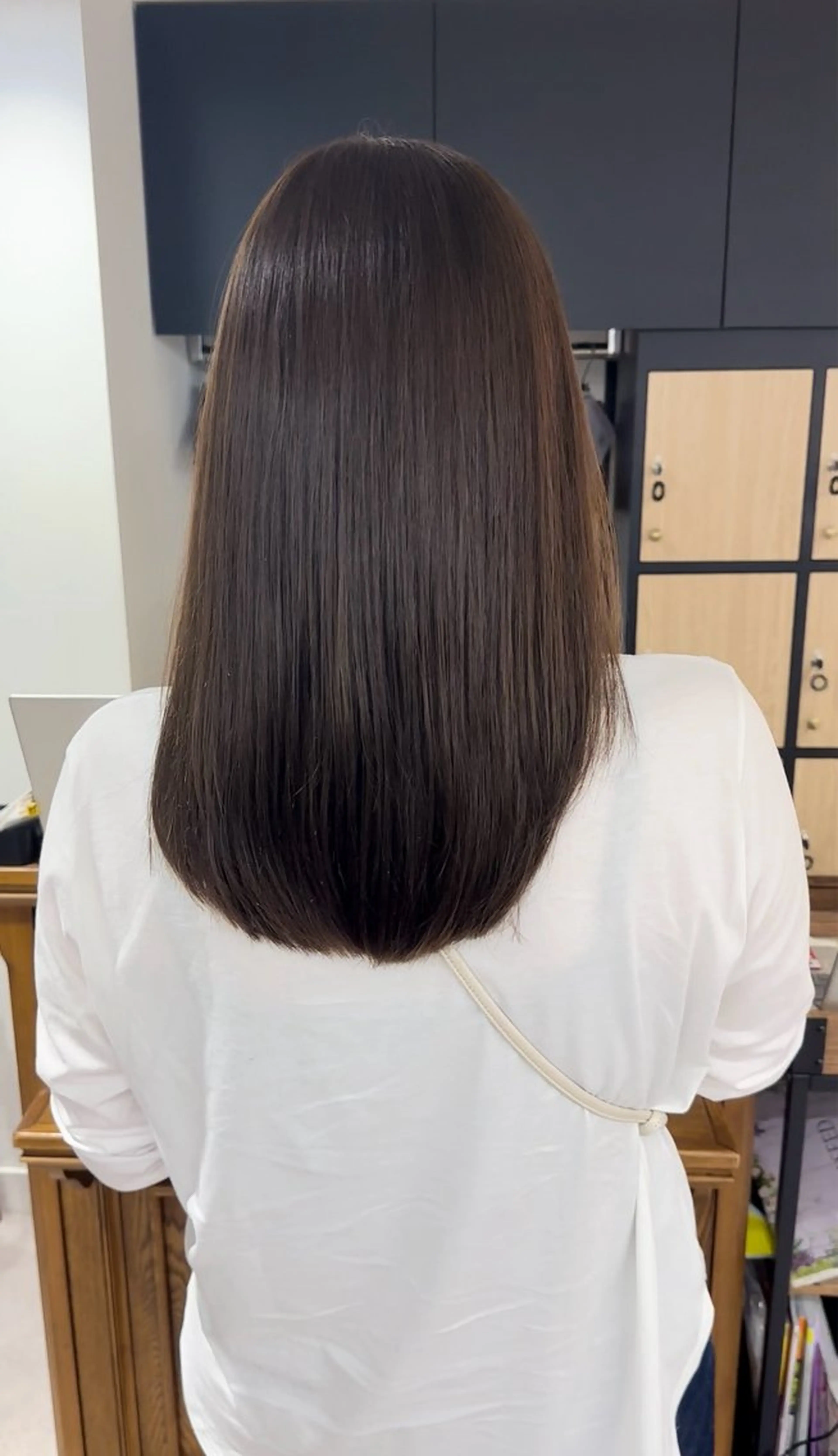 ミディアム カラー パーマ ヘアアレンジ メンズ キッズ レイヤーカット 🌿透け感カラーのヘアスタイル