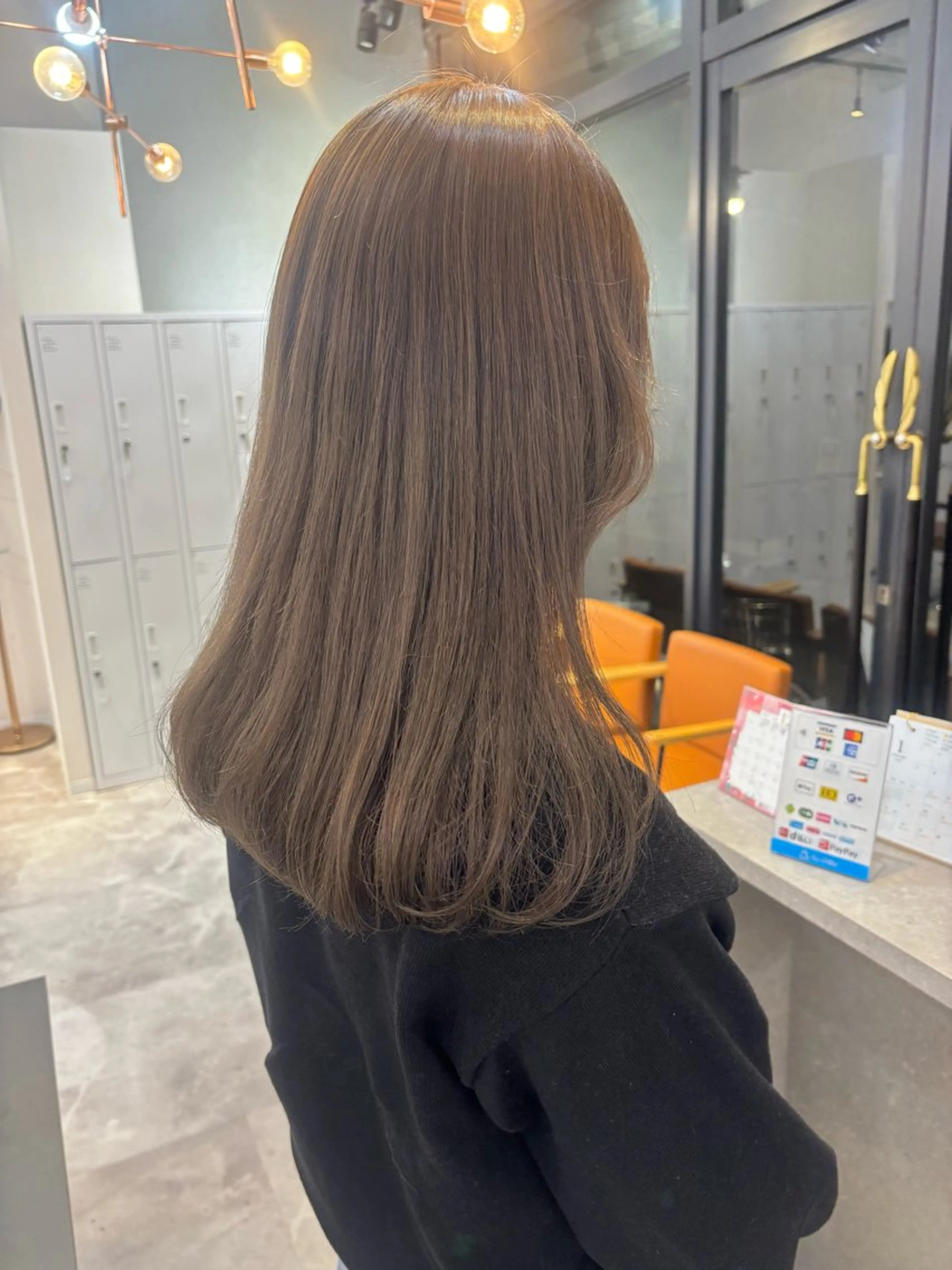 セミロング カット ヘアカラー Megu/ベージュ/ 透明感カラーのヘアスタイル