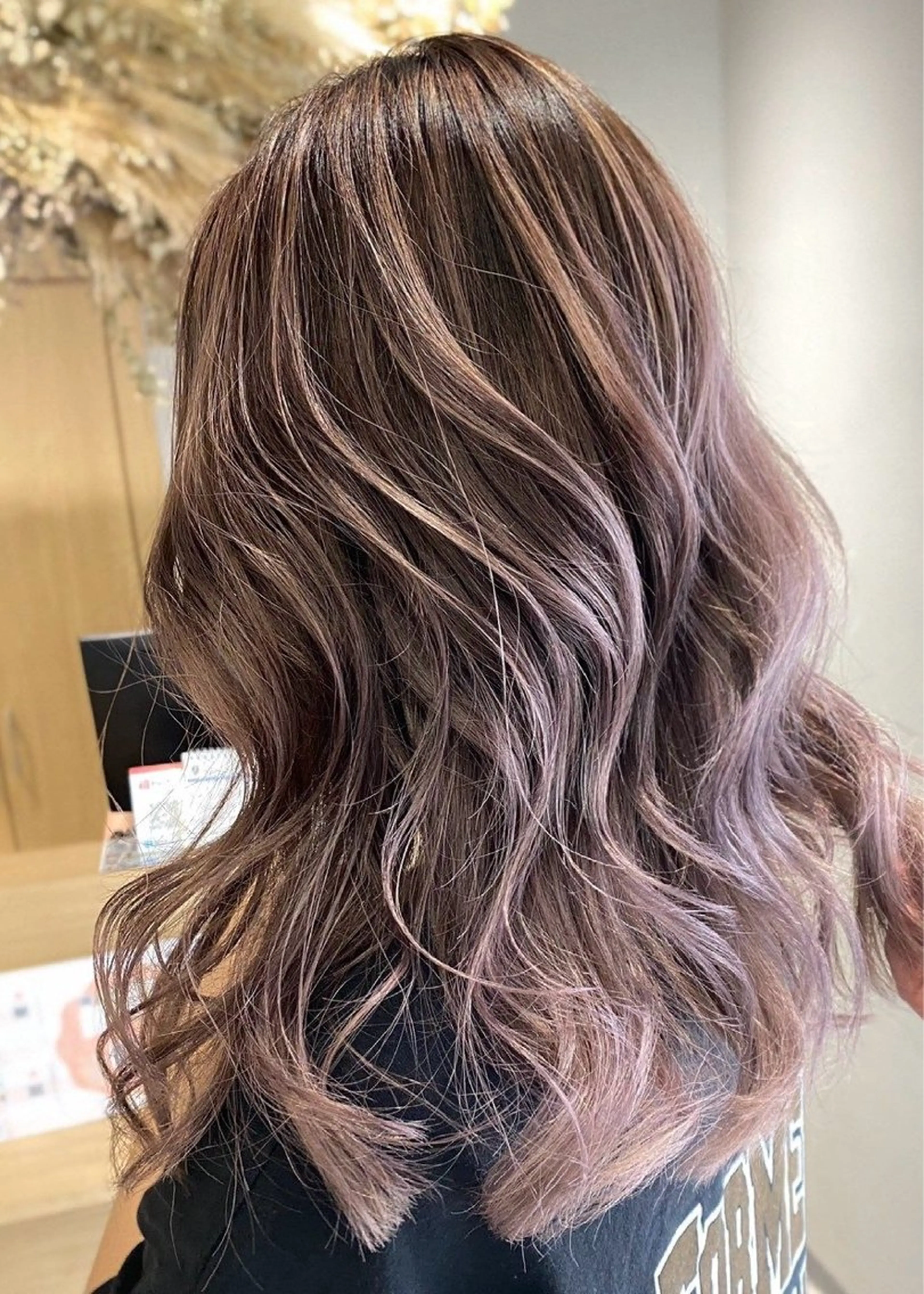ロング カラー ヘアアレンジ ブリーチ グラデーションカラー グレージュ パープルカラー パープルグレージュ カット特化⭐️ yutoのヘアスタイル