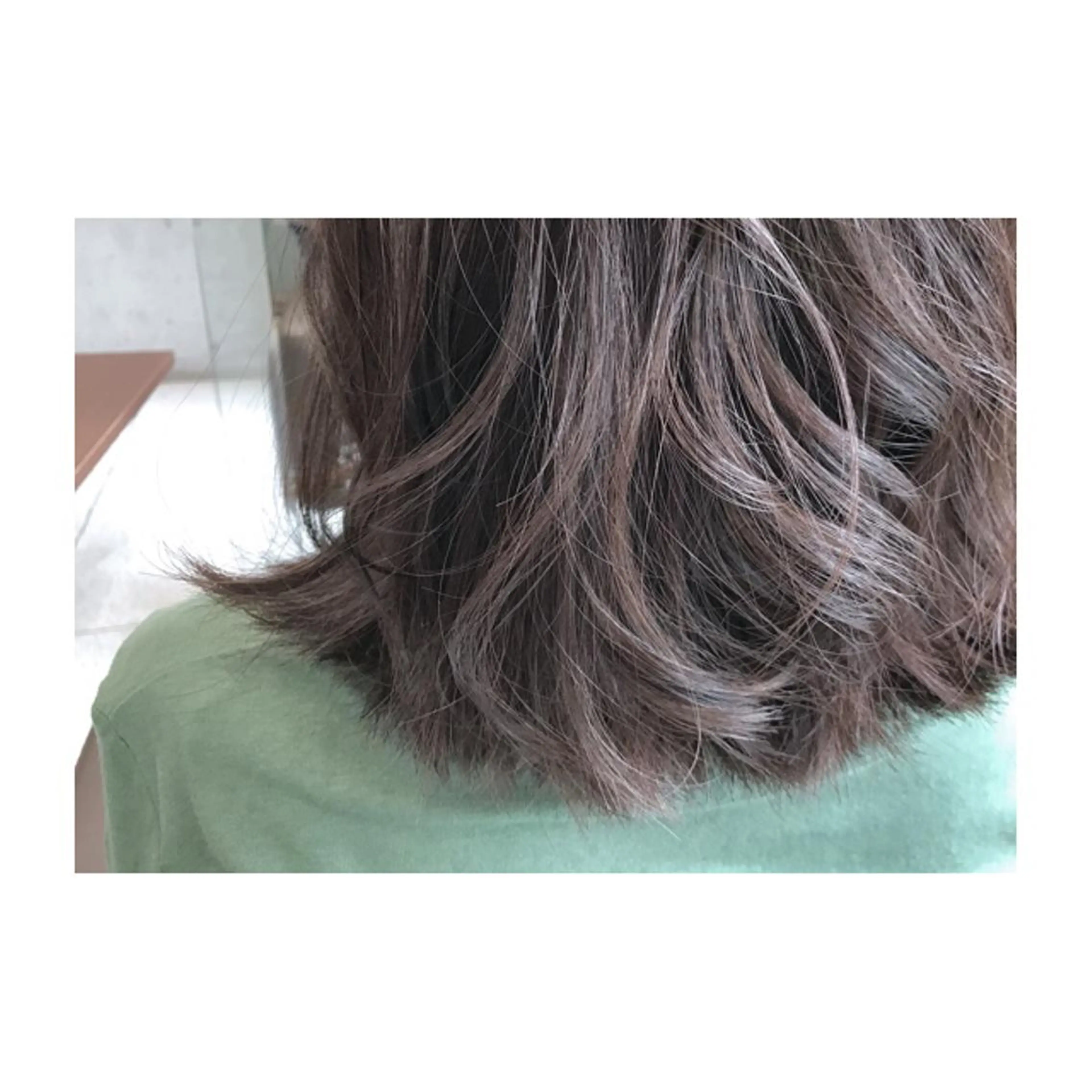 ミディアム カラー アッシュ アッシュグレー 大栗 佑也  髪質改善のヘアスタイル