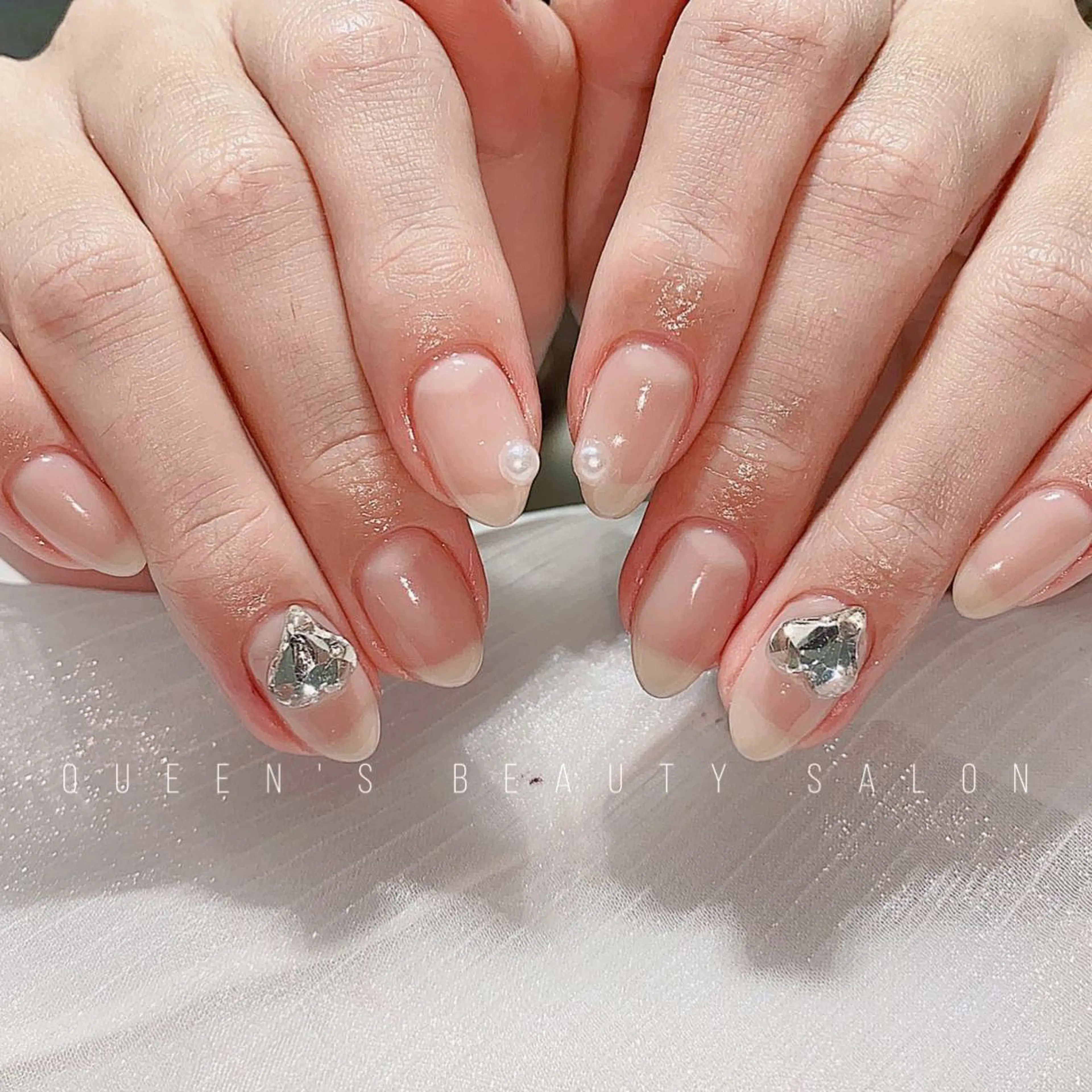 ネイル ハンドネイル Queens マオのネイルデザイン