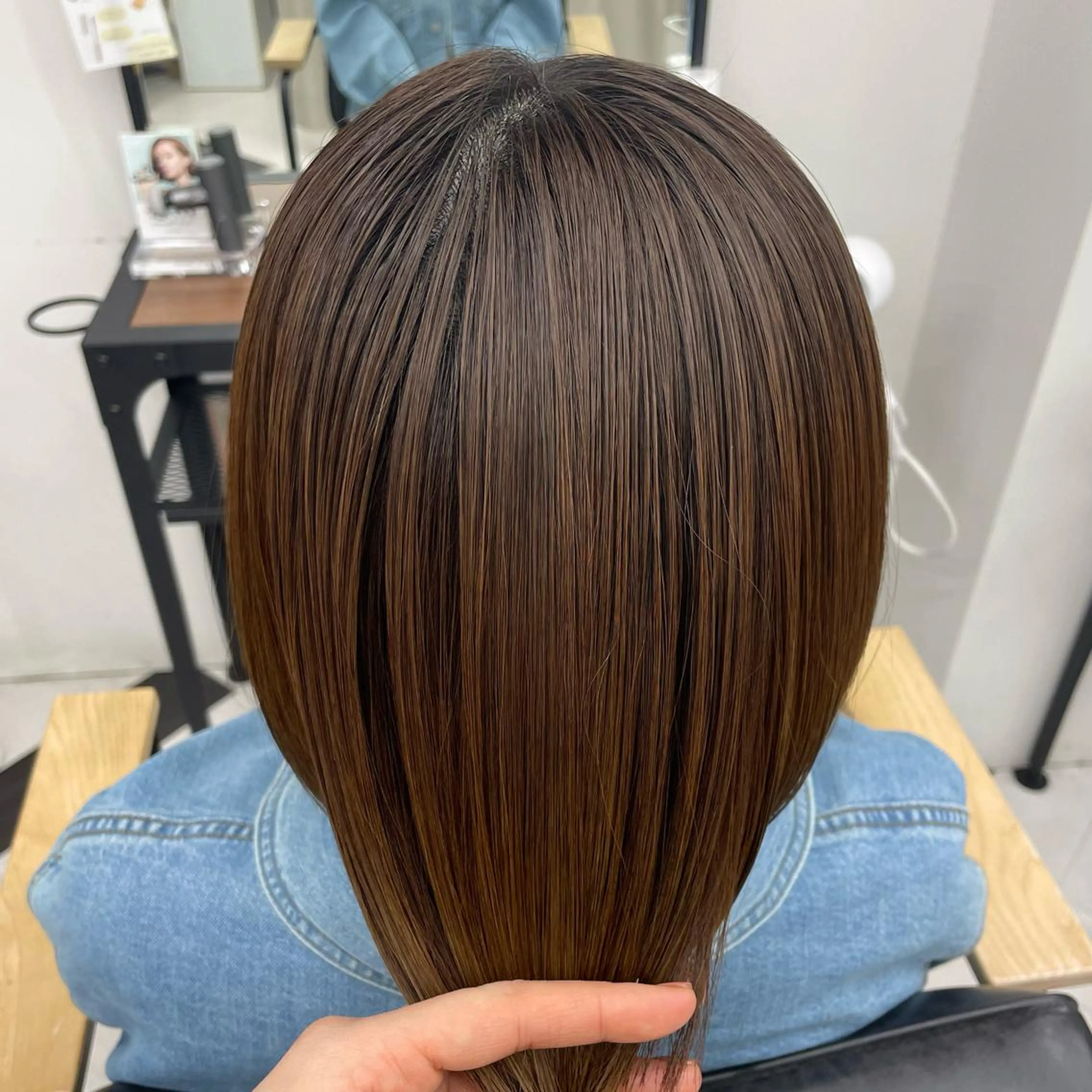 ミディアム カラー パーマ ヘアアレンジ メンズ キッズ ネイル マツエク・マツパ アイブロウ ブラウン mona/ ストレートスタイル✨のヘアスタイル