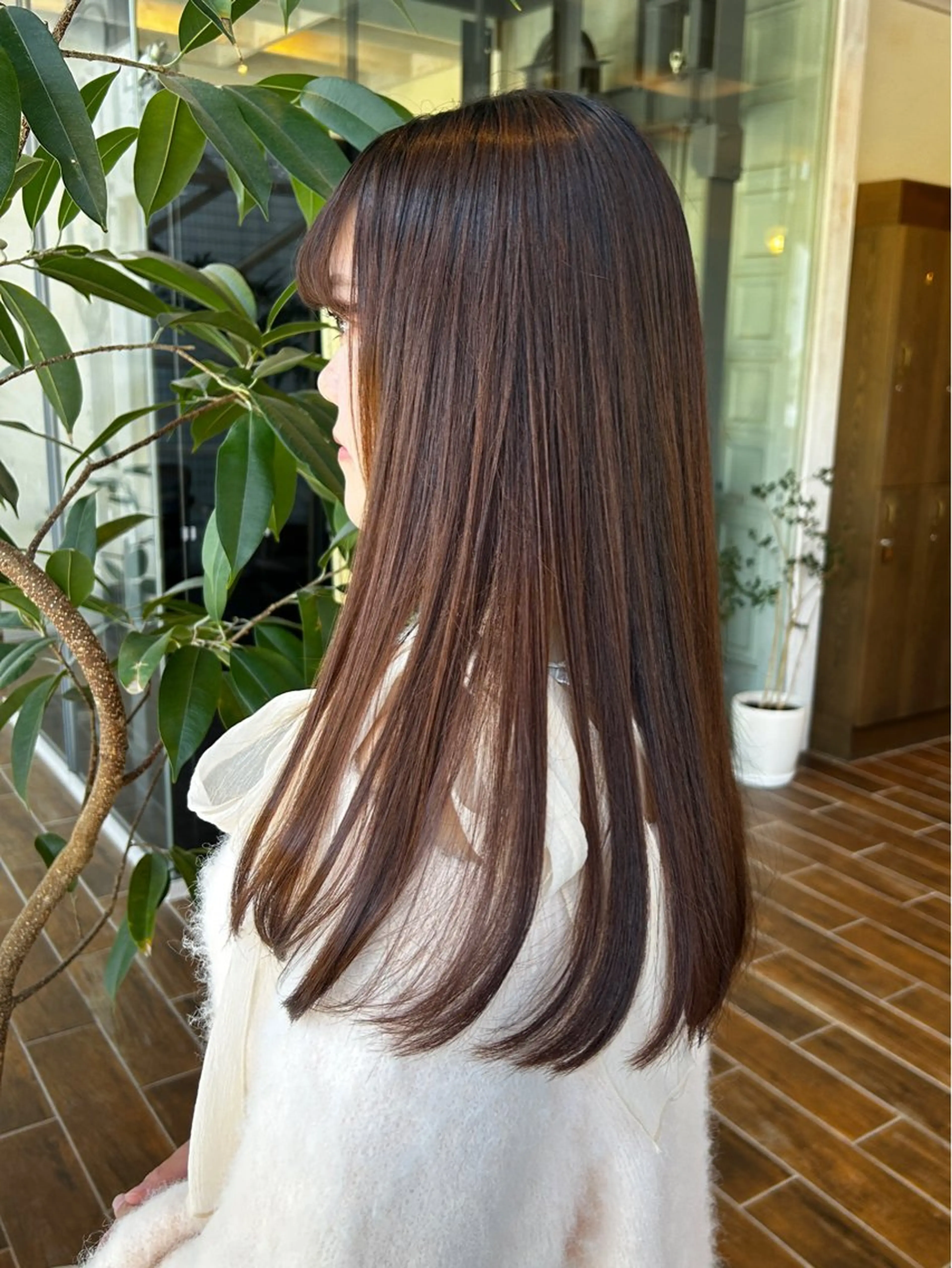 セミロング パーマ セミロングパーマ 髪質改善 韓国風ヘア 縮毛矯正 ストレートパーマ 縮毛矯正 西 優衣奈のヘアスタイル