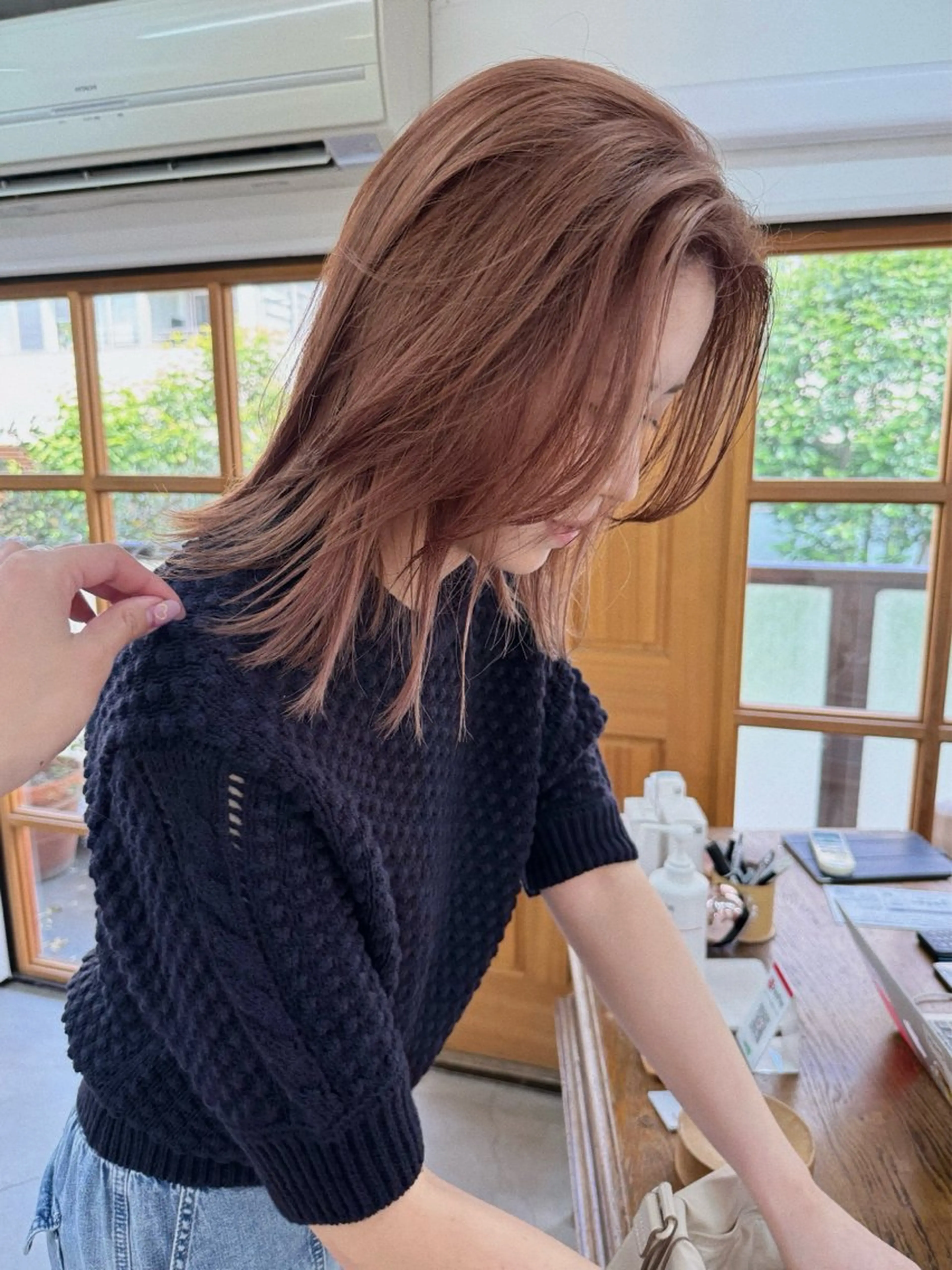 ミディアム カラー ヘアアレンジ ベージュカラー ブリーチ ピンクカラー ピンクベージュ ニュアンスヘア🌔 nanakoのヘアスタイル