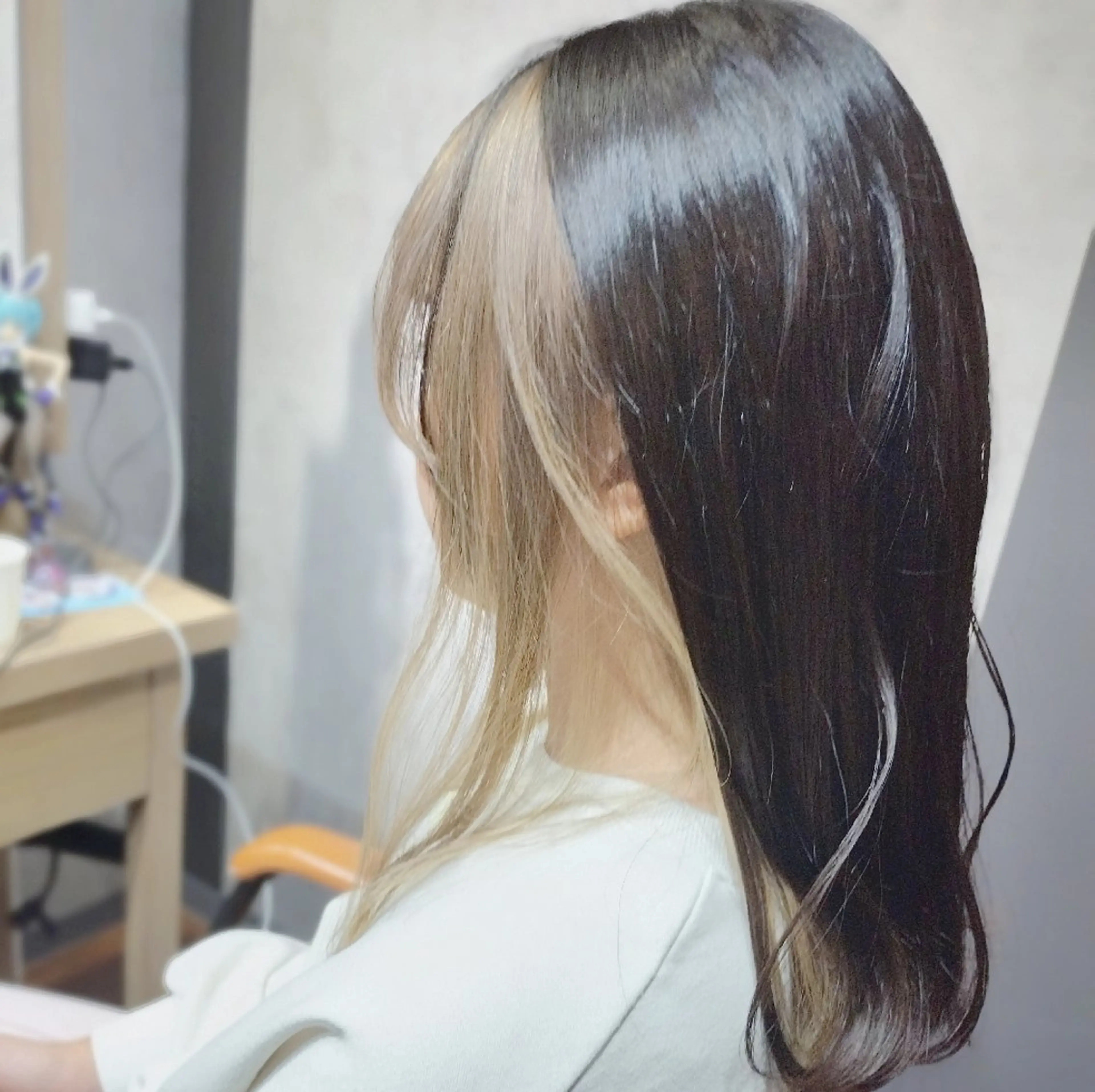 セミロング カラー ミストバング ベージュカラー  フェイスフレーミング ミルクティーベージュ カットモデル募集中 🥀タカハシ🥀のヘアスタイル