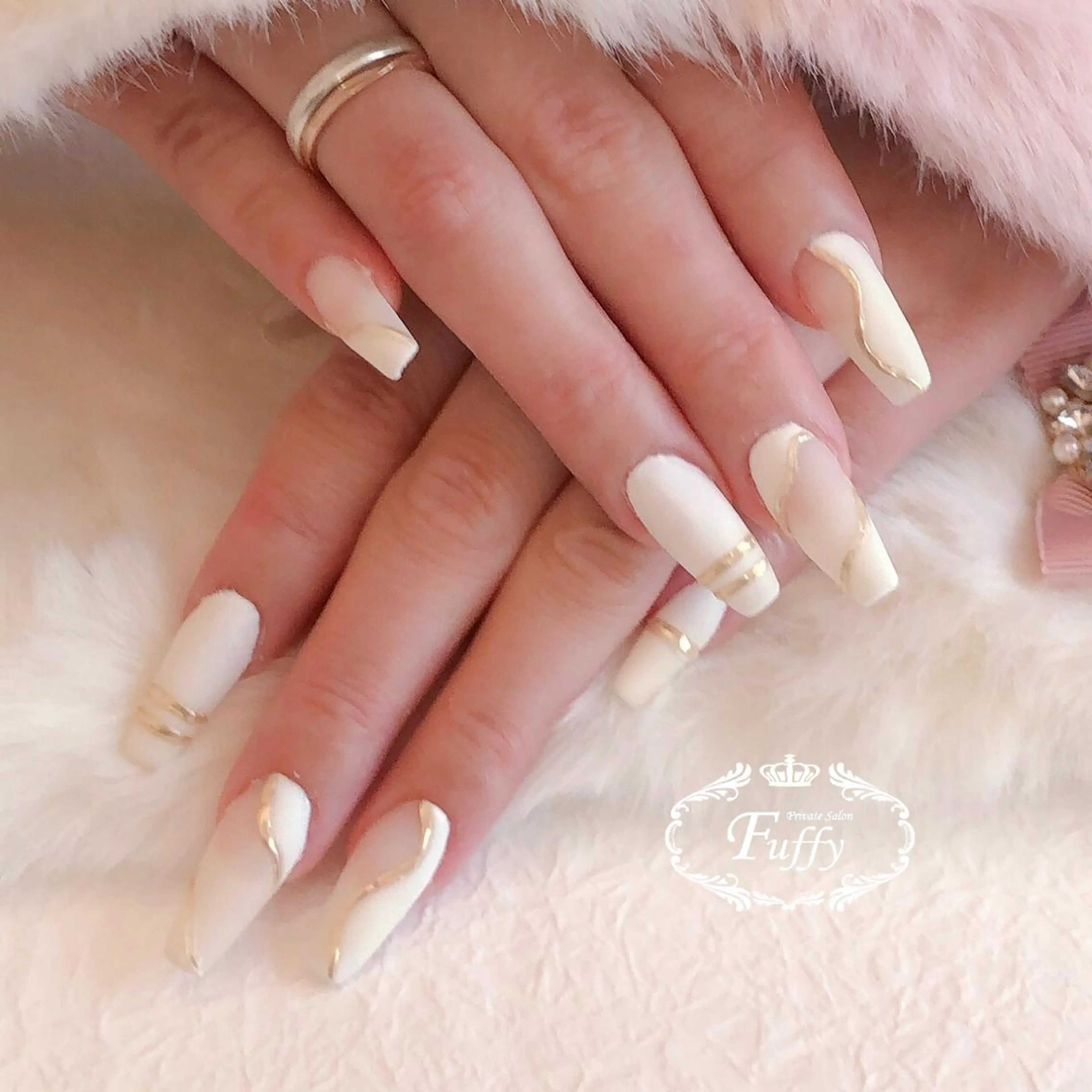 ロング ハンドネイル Fuffy所属・フーフィー Fuffyのネイルデザイン