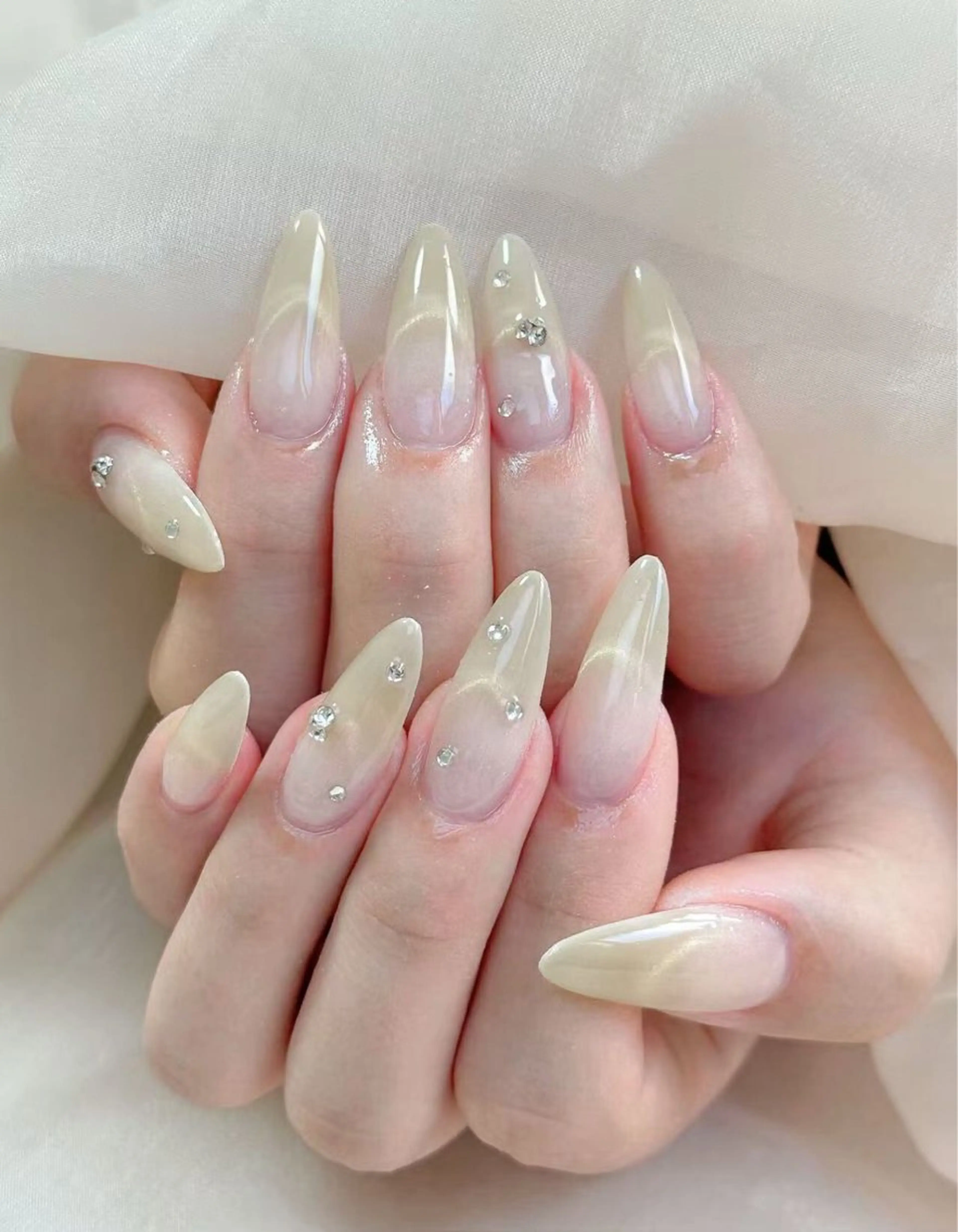 ネイル ハンドネイル 小 雨のネイルデザイン