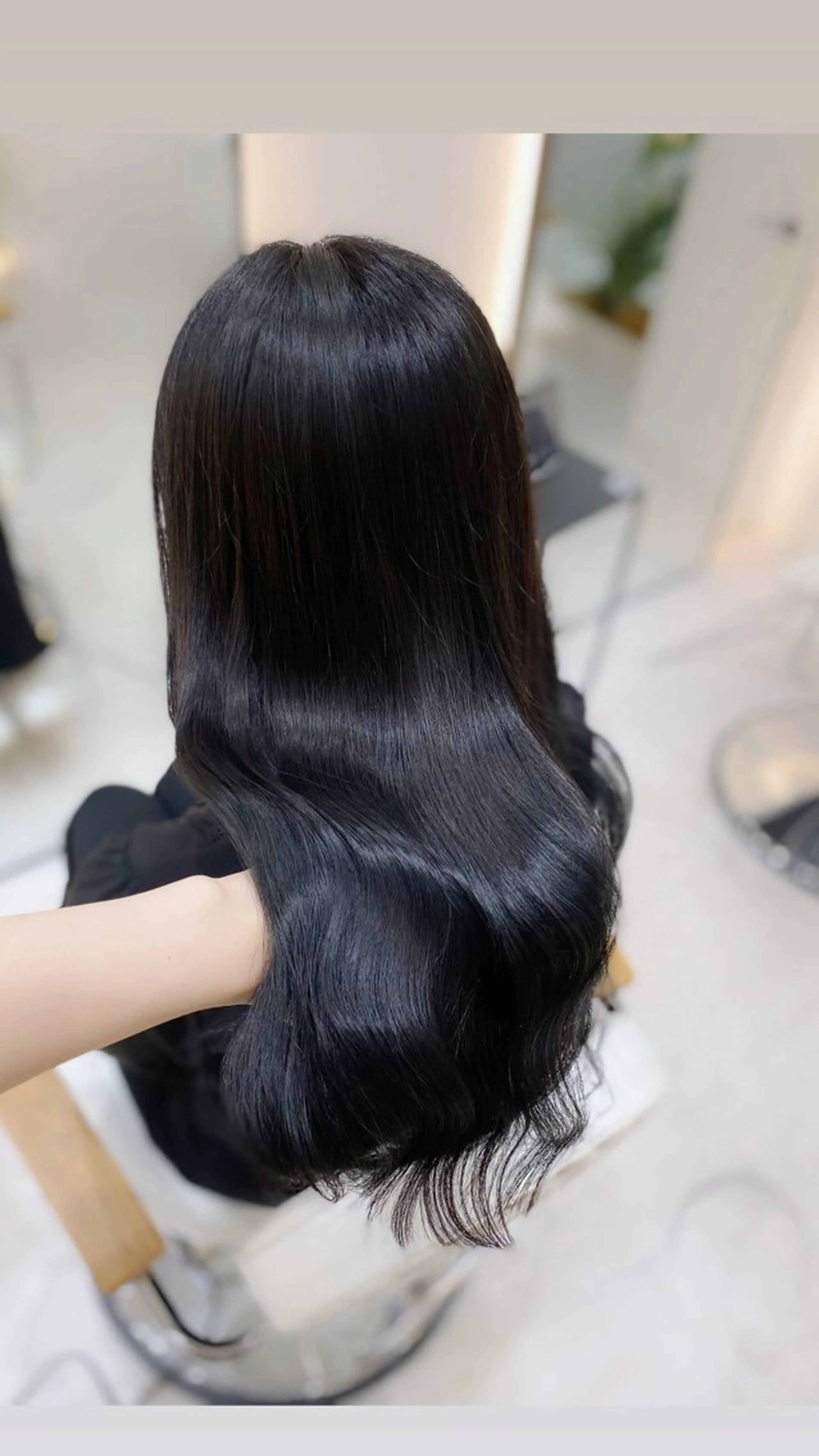 ロング カラー 透明感カラー トリートメント カット ヘアカラー トリートメント 艶髪・透明感カラー・ 韓国ヘア・Yuriのヘアスタイル