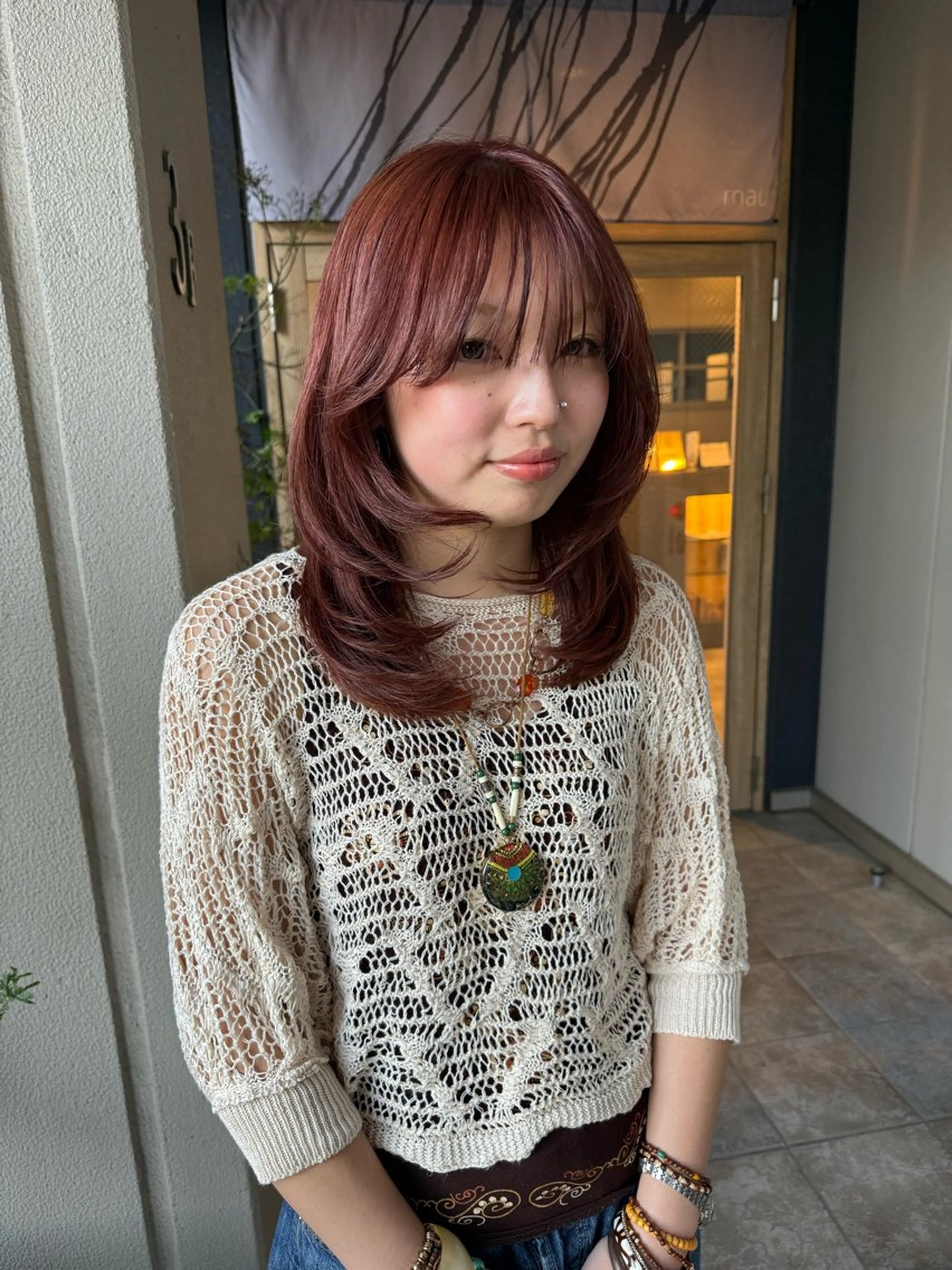 ミディアム レイヤーカット mau tomokaのヘアスタイル