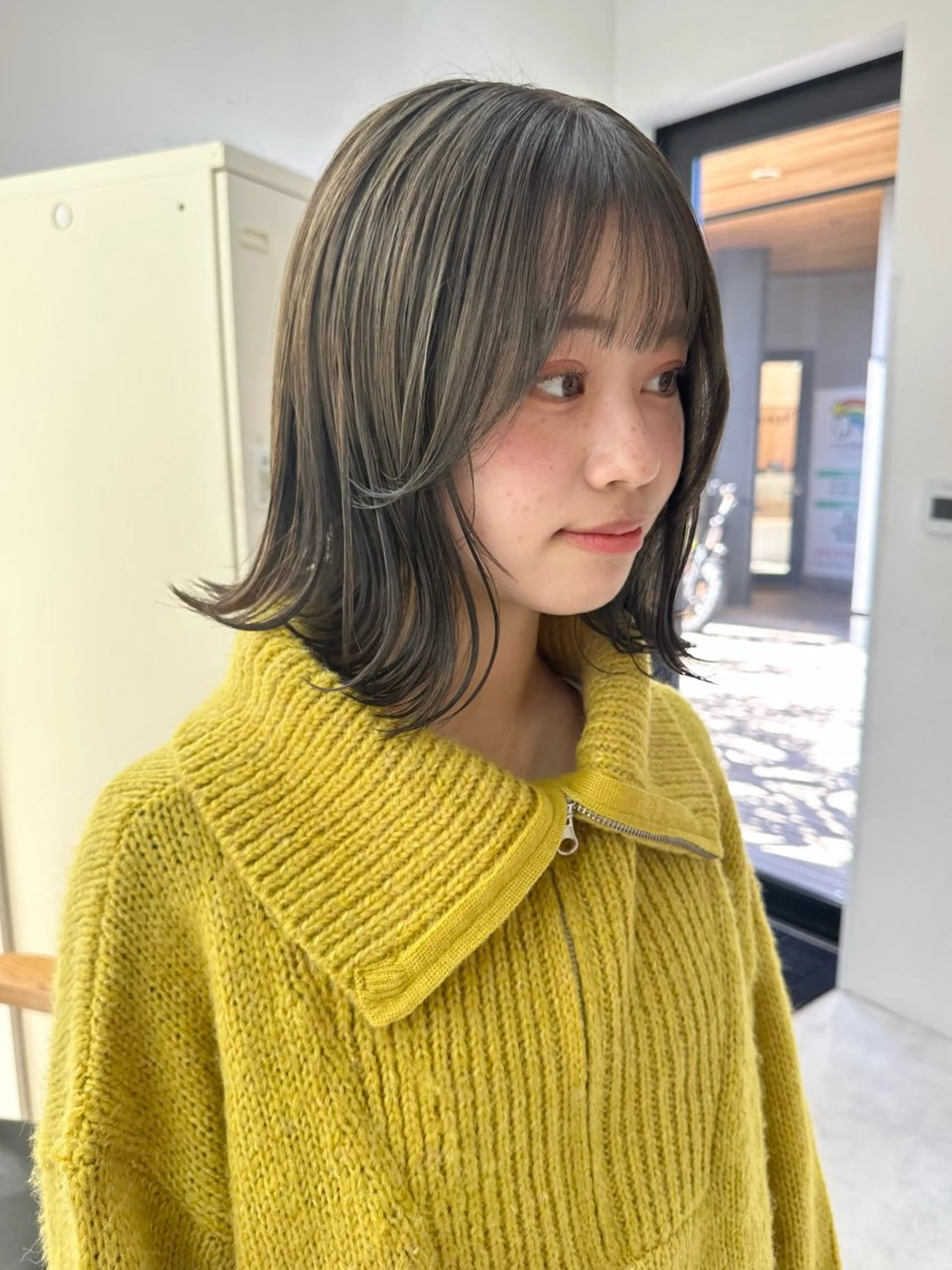 ミディアム カラー 柔らかいcolor 🌿harukaのヘアスタイル