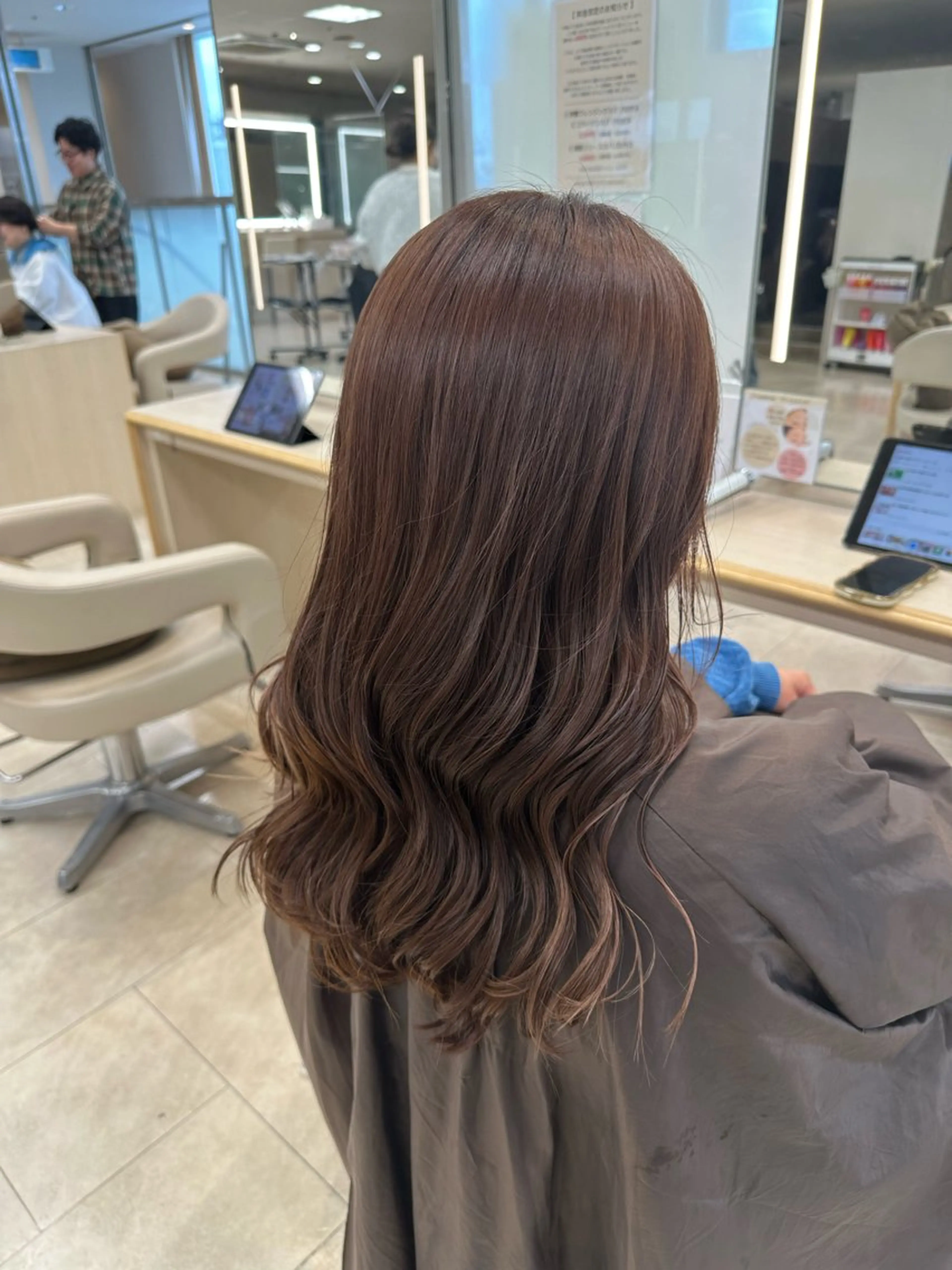 セミロング カラー お悩み改善 黄金比みくのヘアスタイル