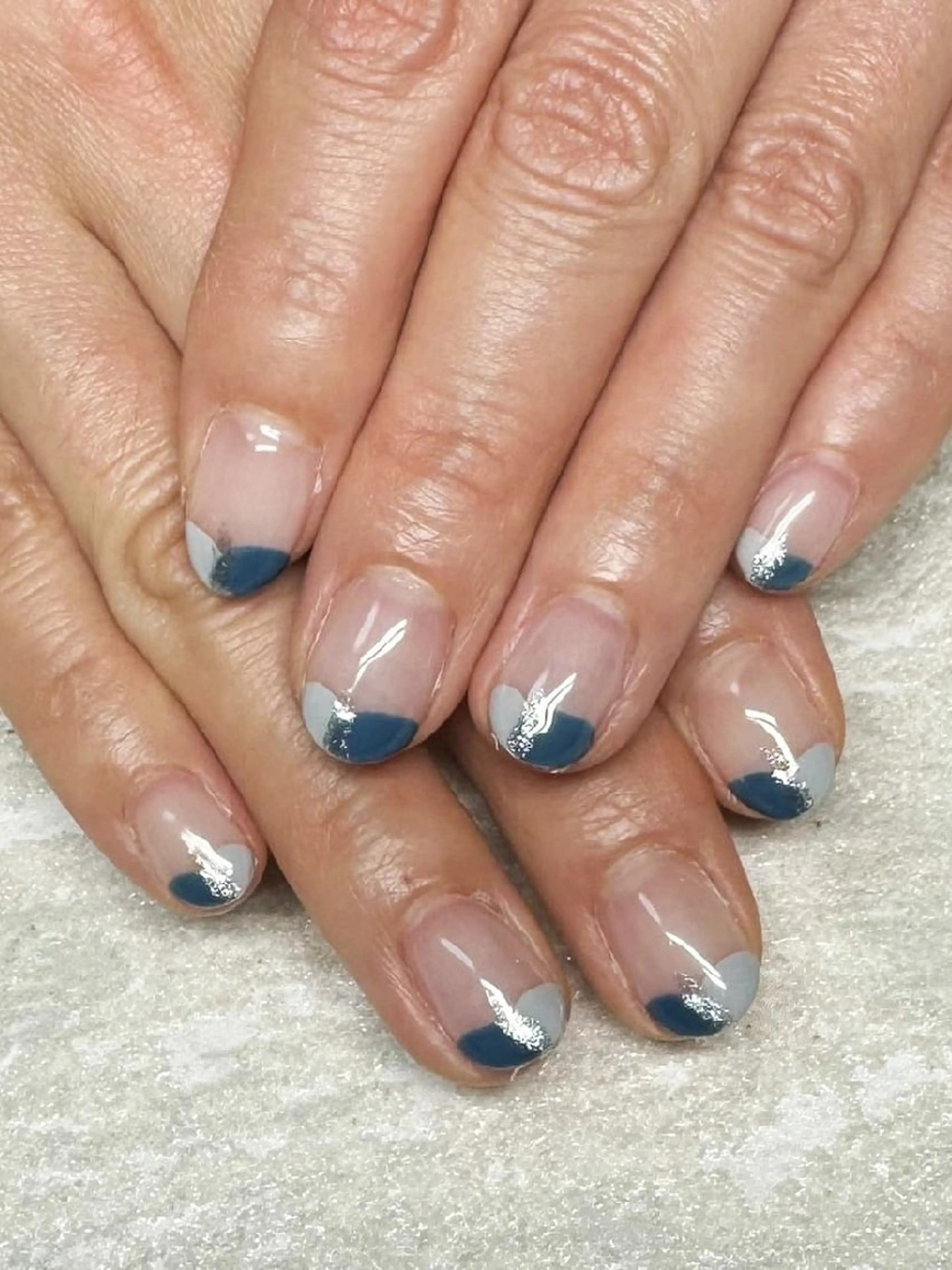 ネイル ニュアンスネイル シンプルネイル ハンドネイル JULIE NAILのネイルデザイン