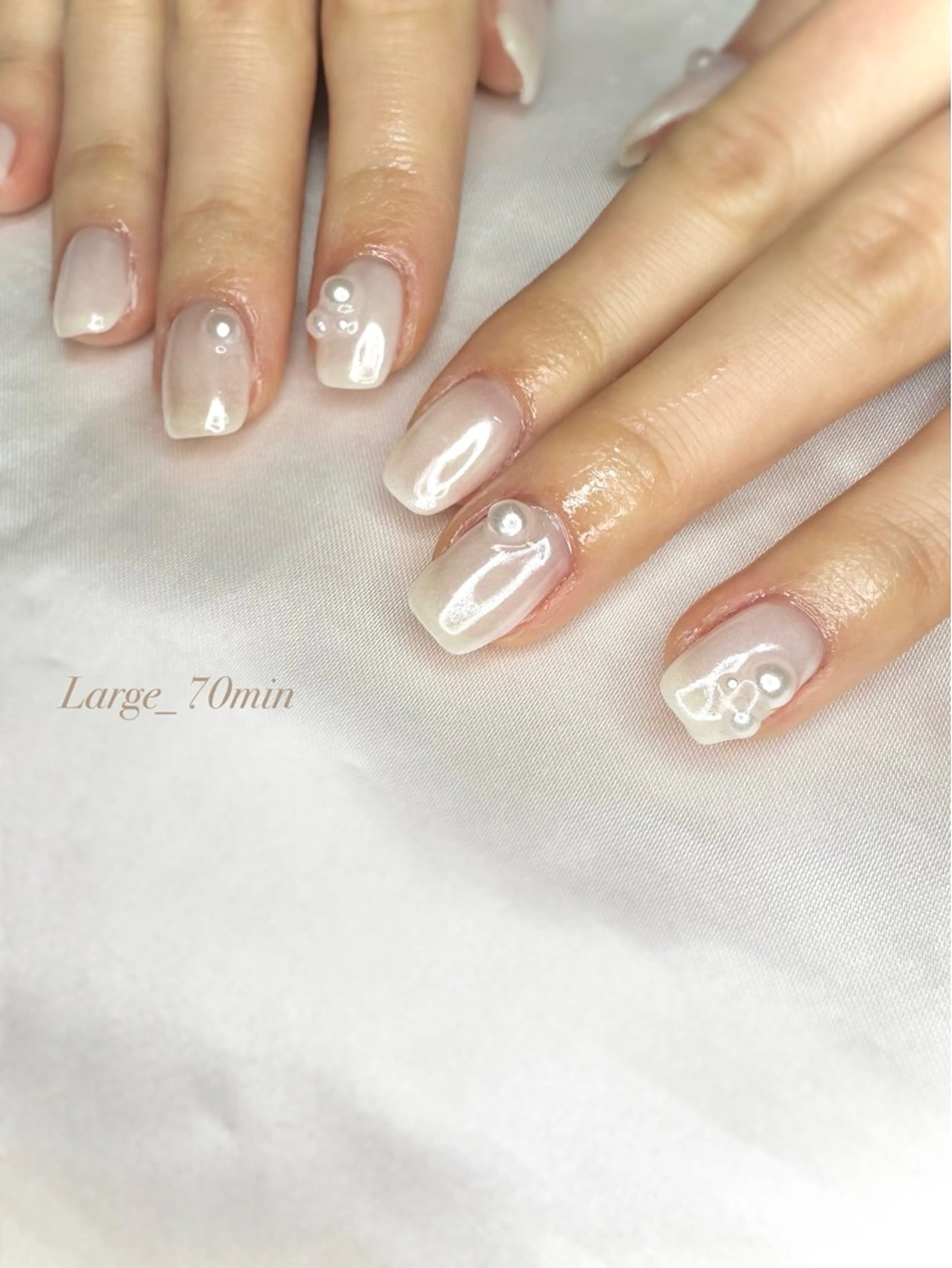 ネイル ジェルネイル ミラーネイル パラジェル ぷっくりネイル ホワイト ハンドネイル Large 桑原のネイルデザイン