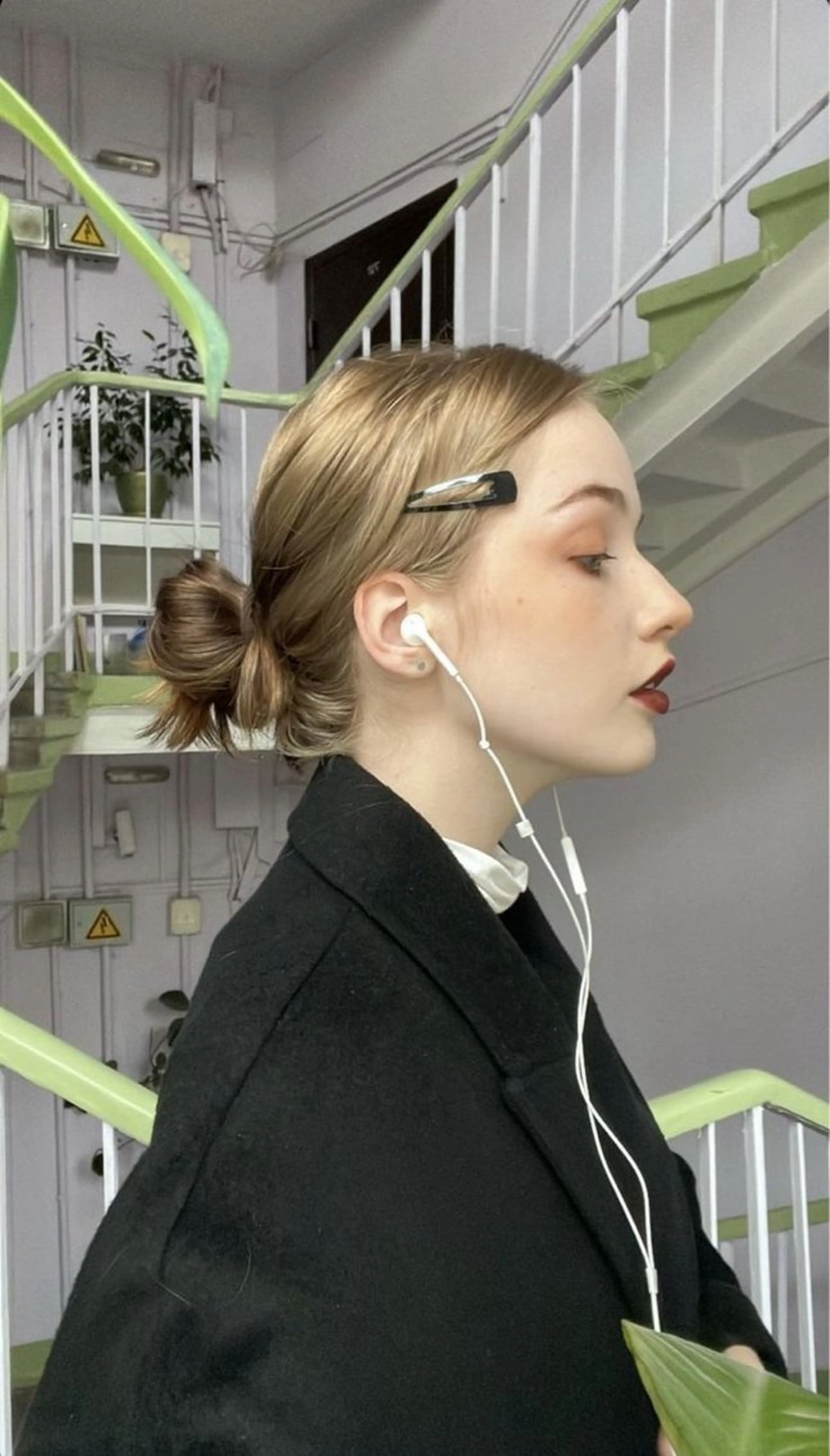 ミディアム カラー ショートボブ/ ウルフ/表参道のヘアスタイル