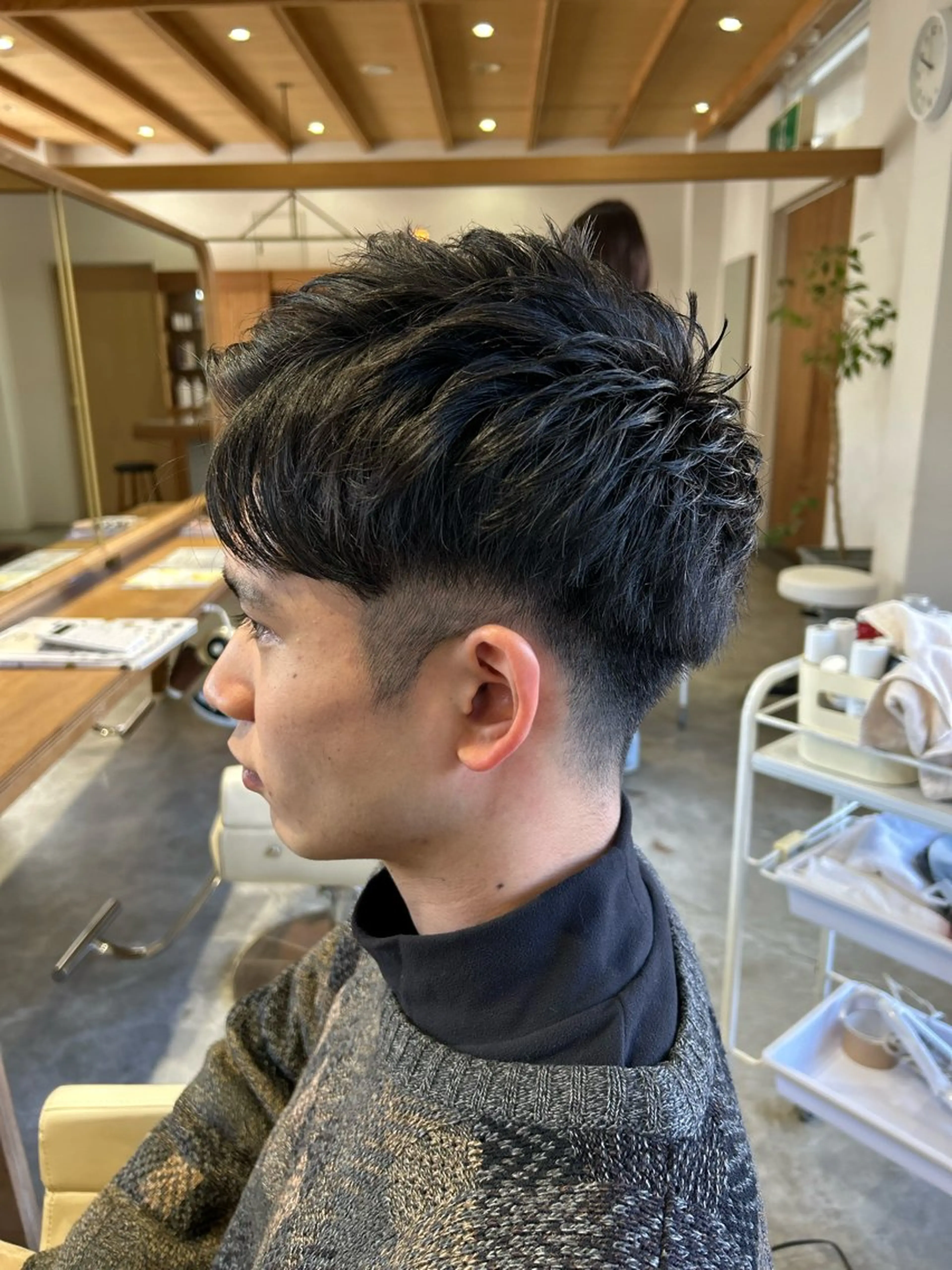 ショート メンズ アップバング メンズパーマ ショートヘア カット 佐藤 悠生 メンズパーマ.カットのヘアスタイル