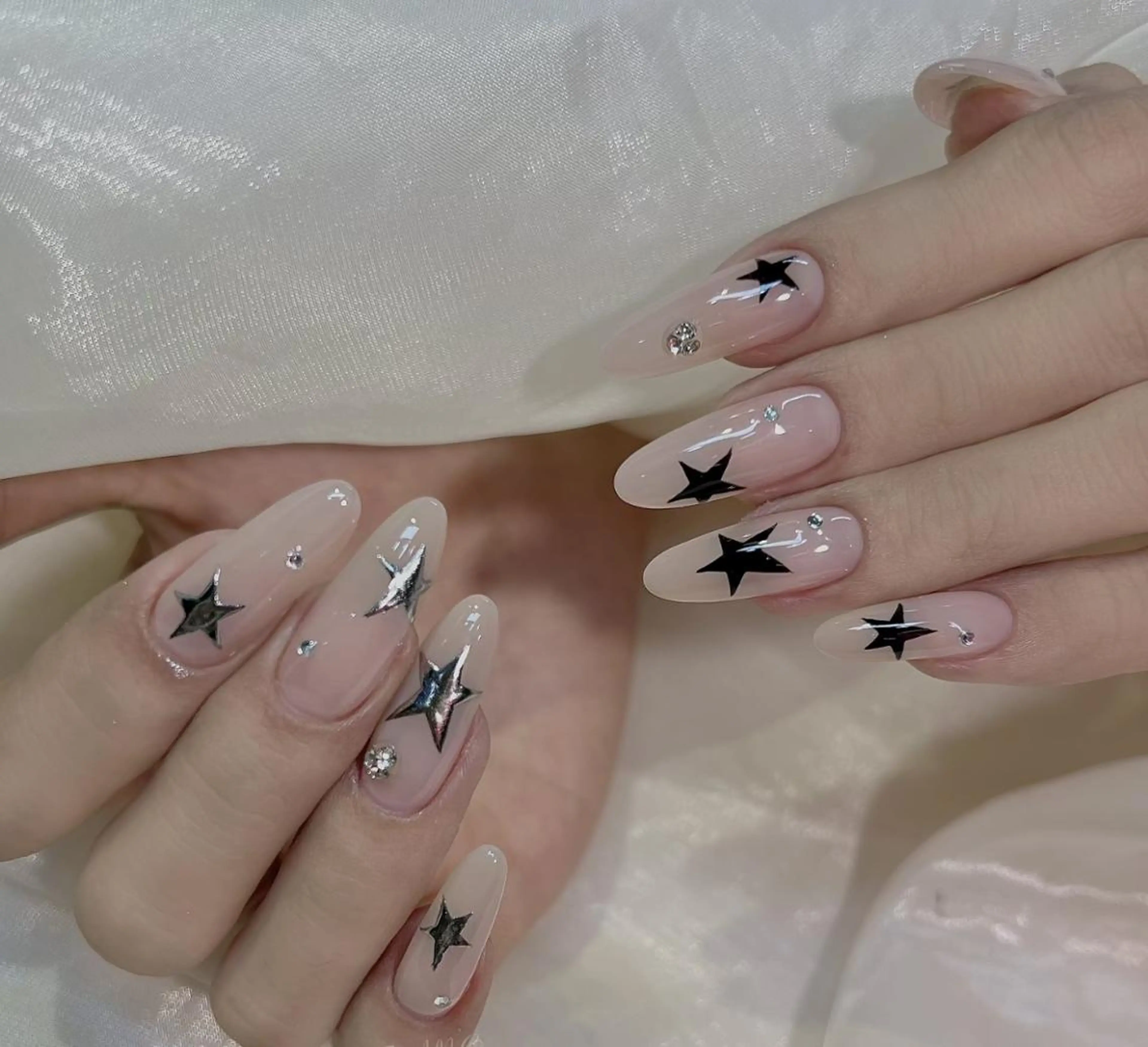 ネイル ハンドネイル 🎀 NaNa_nailのネイルデザイン