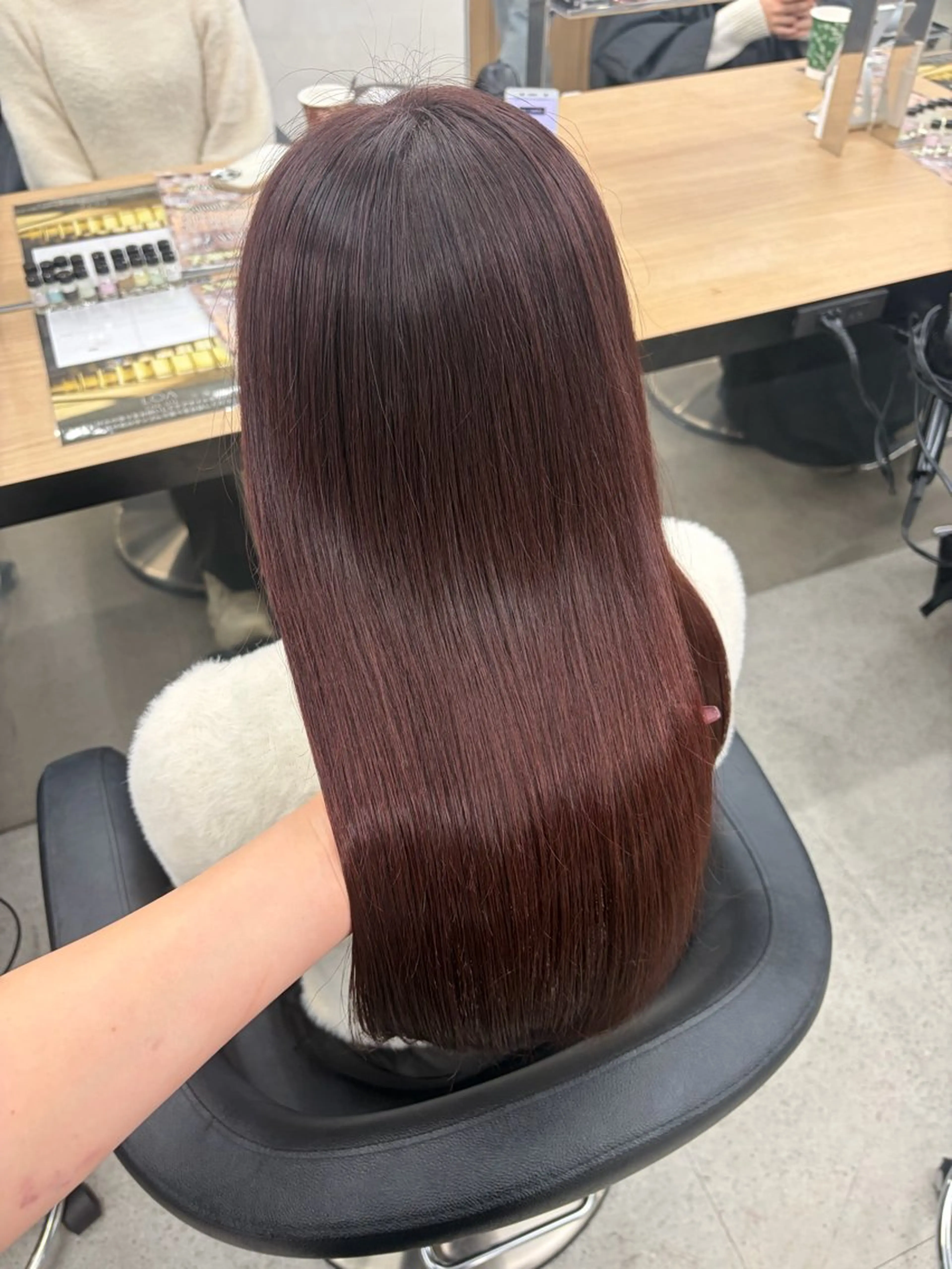 ロング カラー ブリーチ 髪質改善 トリートメント ヘアカラー 💗愛され暖色💗 ピンク/レッド💗のヘアスタイル