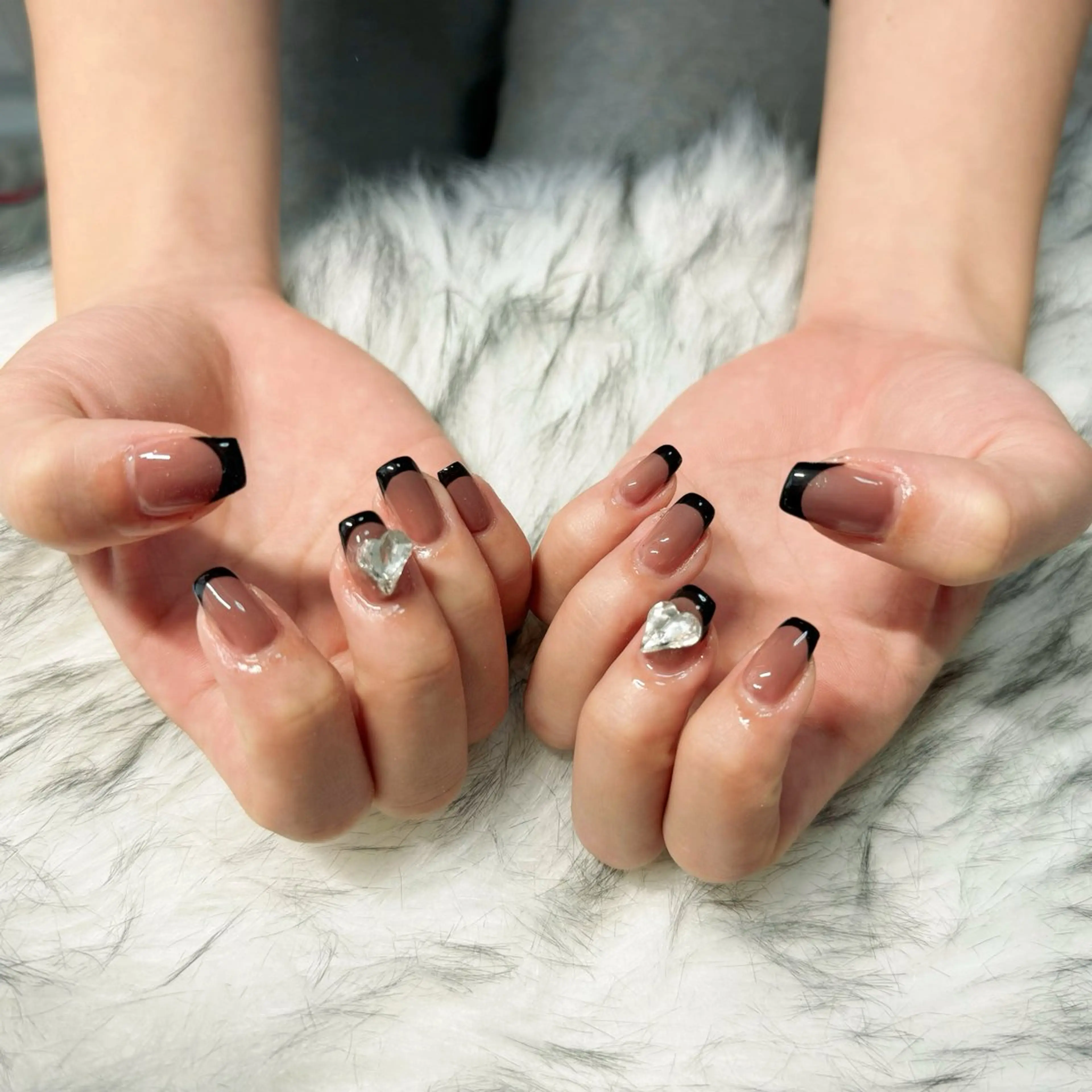 ミディアム ハンドネイル mao .のネイルデザイン