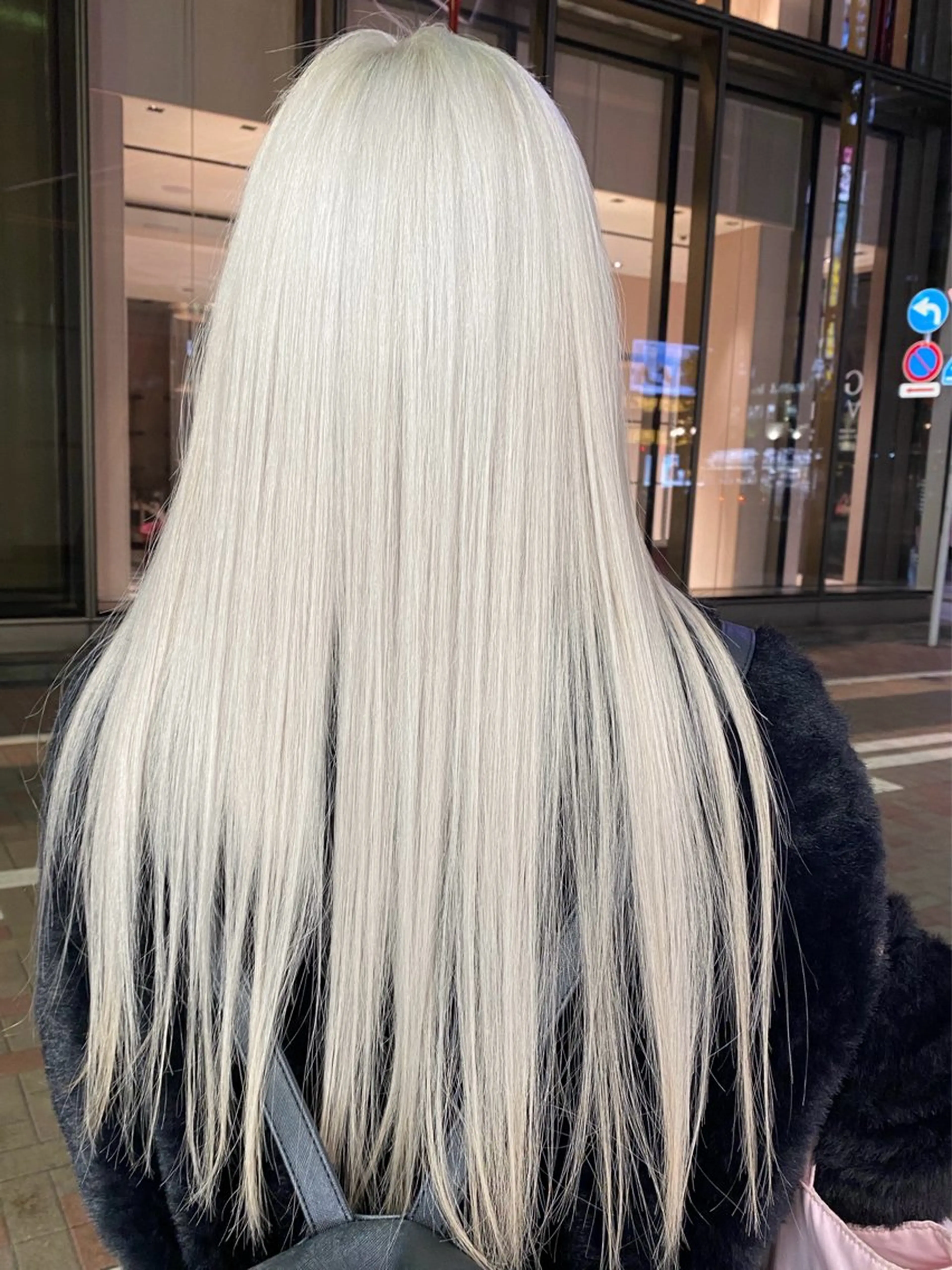 ロング 🩵ブリーチと ブリーチ矯正の人🩵のヘアスタイル