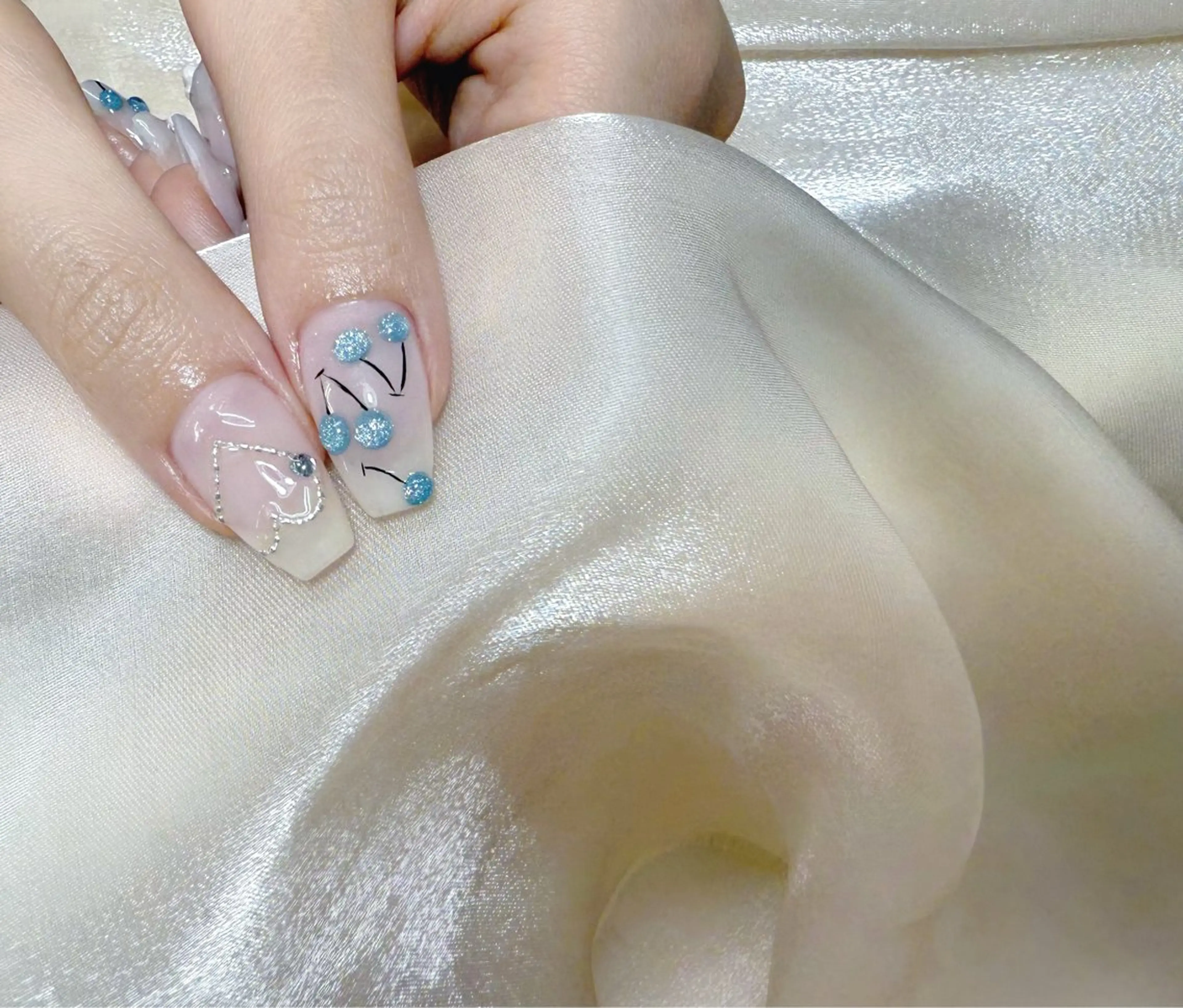 ネイル flower nailsalon所属・Flower nailのネイルデザイン