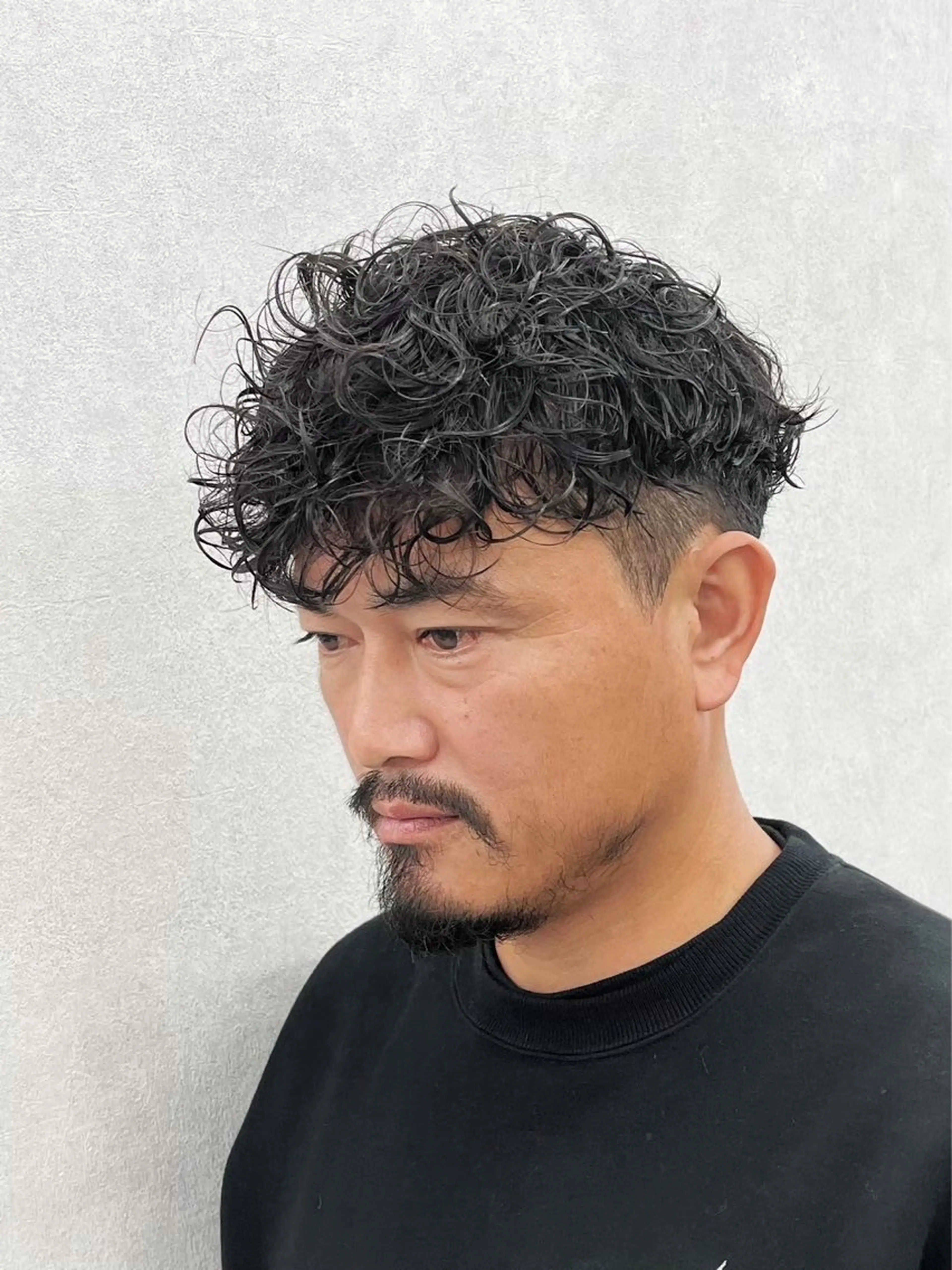 パーマ メンズ フェザーパーマ浦和 スパイキーショートのヘアスタイル