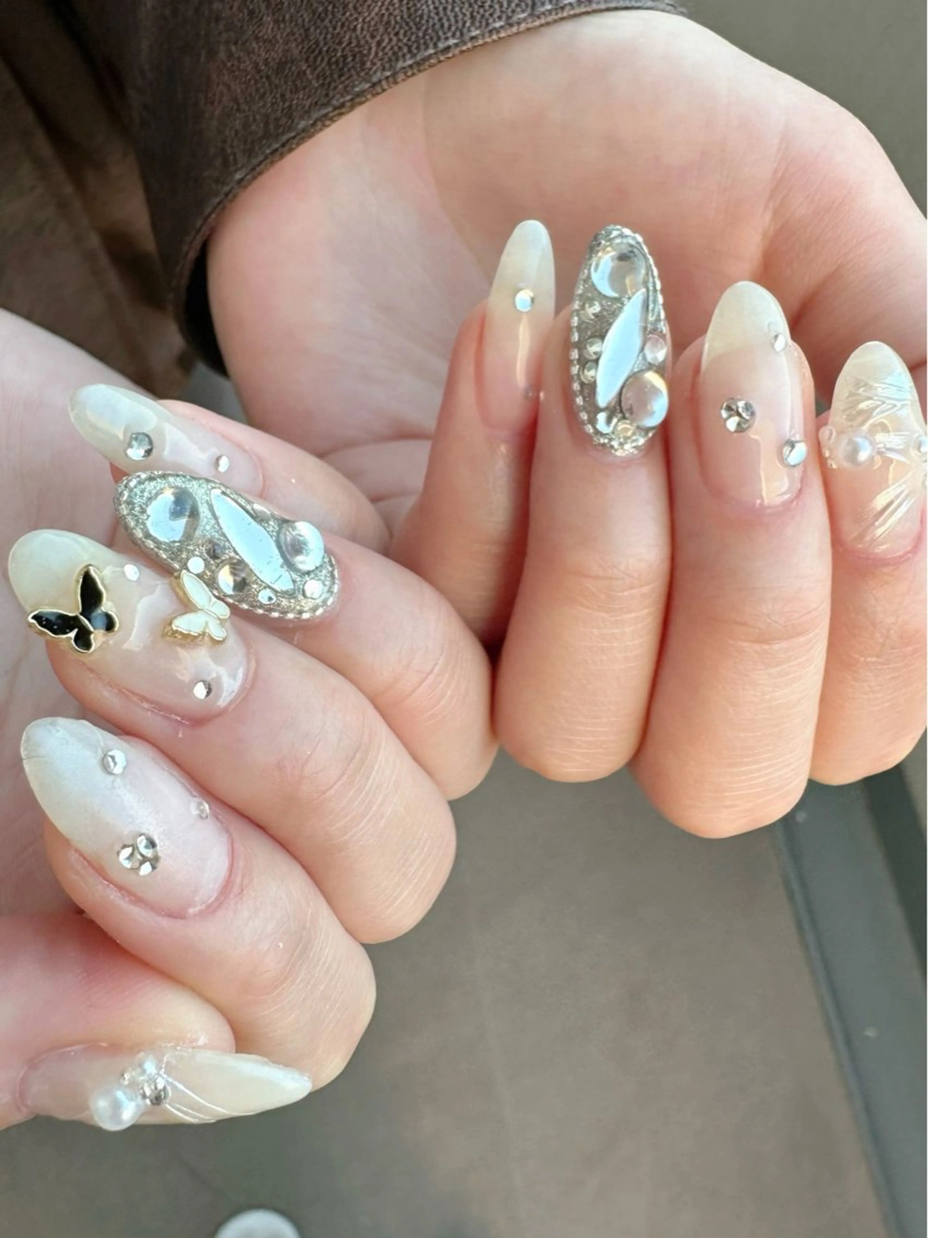 ネイル 新山 聖のネイルデザイン