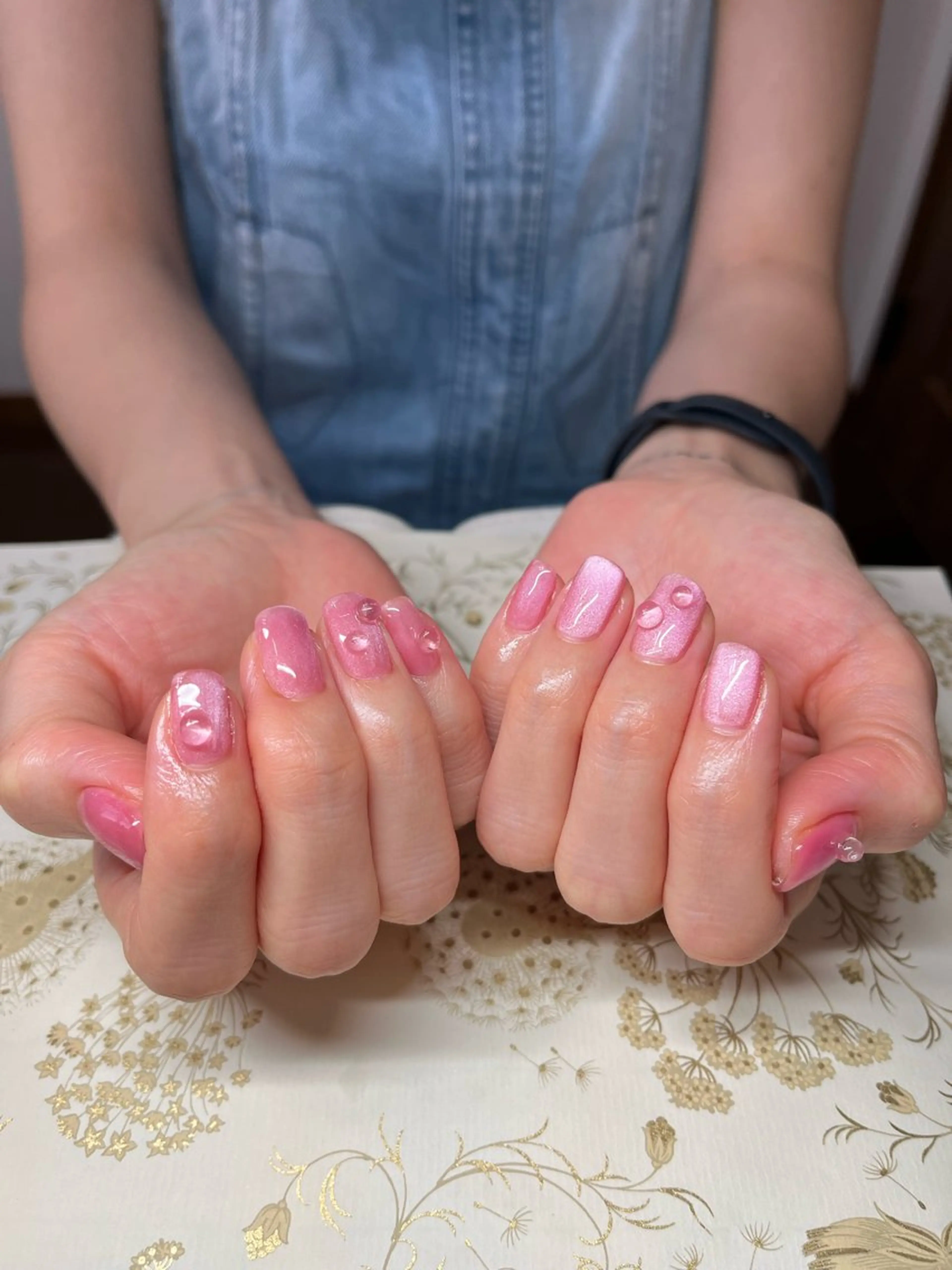 ネイル マグネットネイル ピンク 冬ネイル ハンドネイル miel nailのネイルデザイン