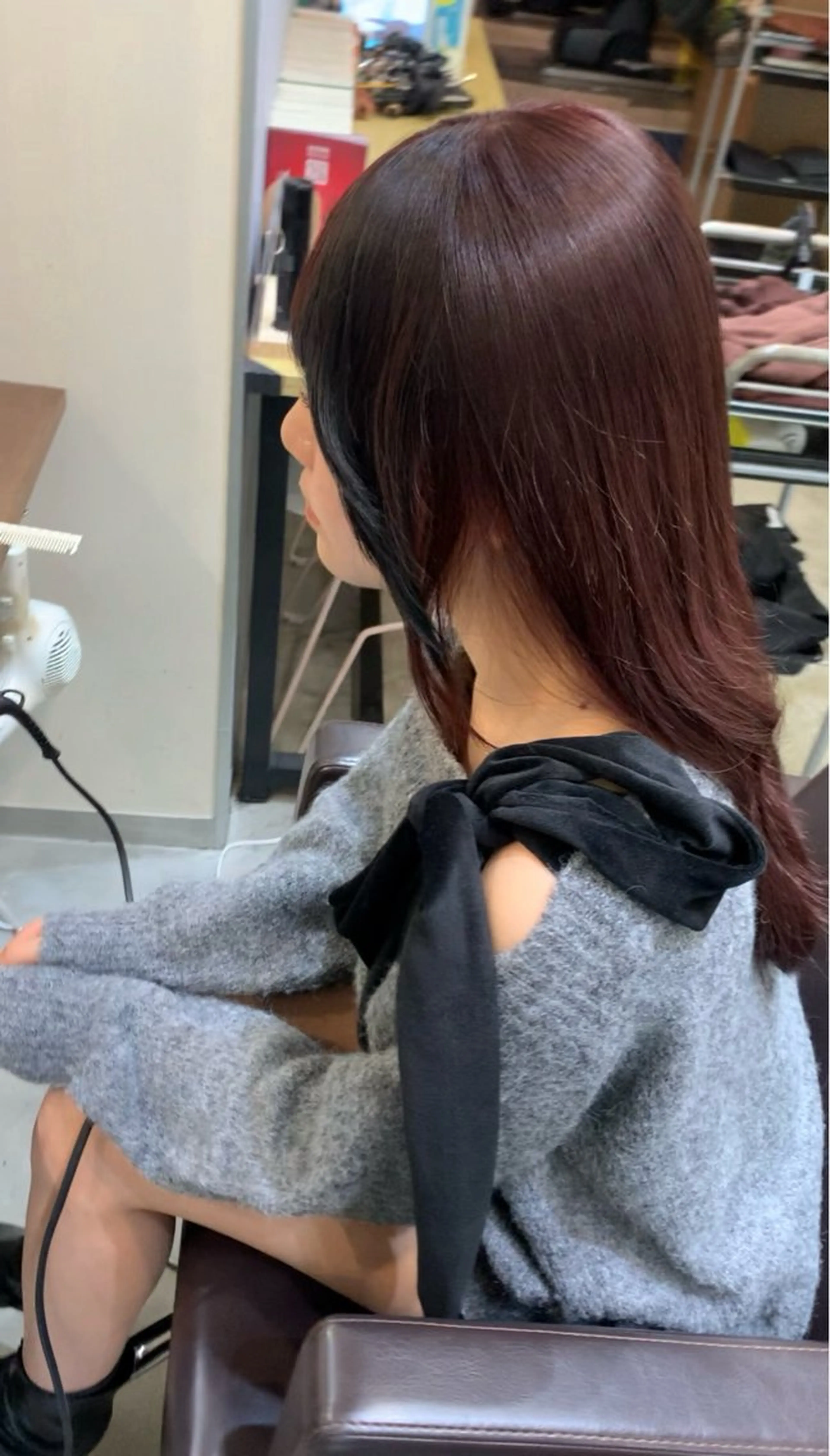 ロング 抜け感ダブルカラー miyukiのヘアスタイル