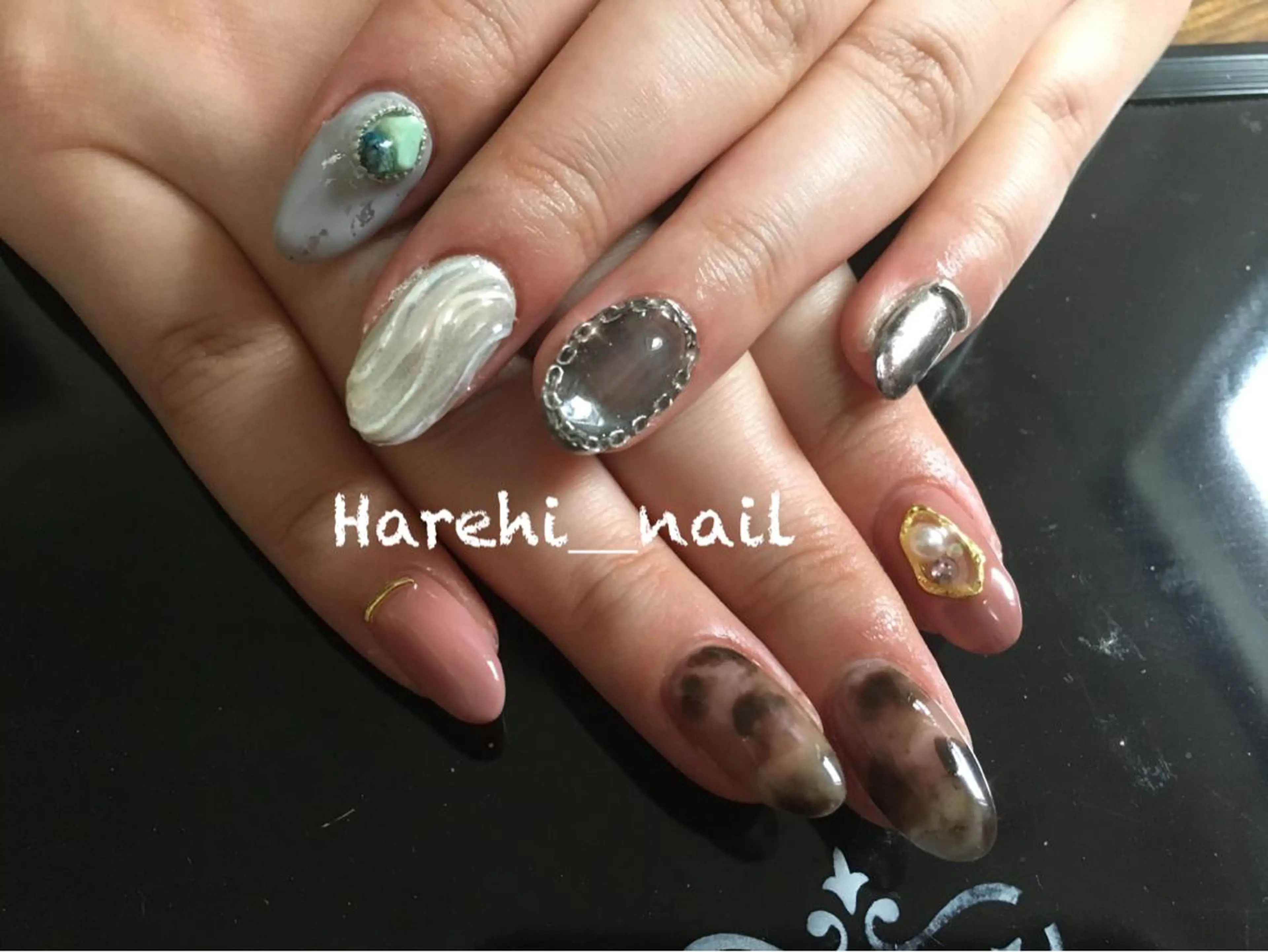 ネイル Harehi_ nailのネイルデザイン