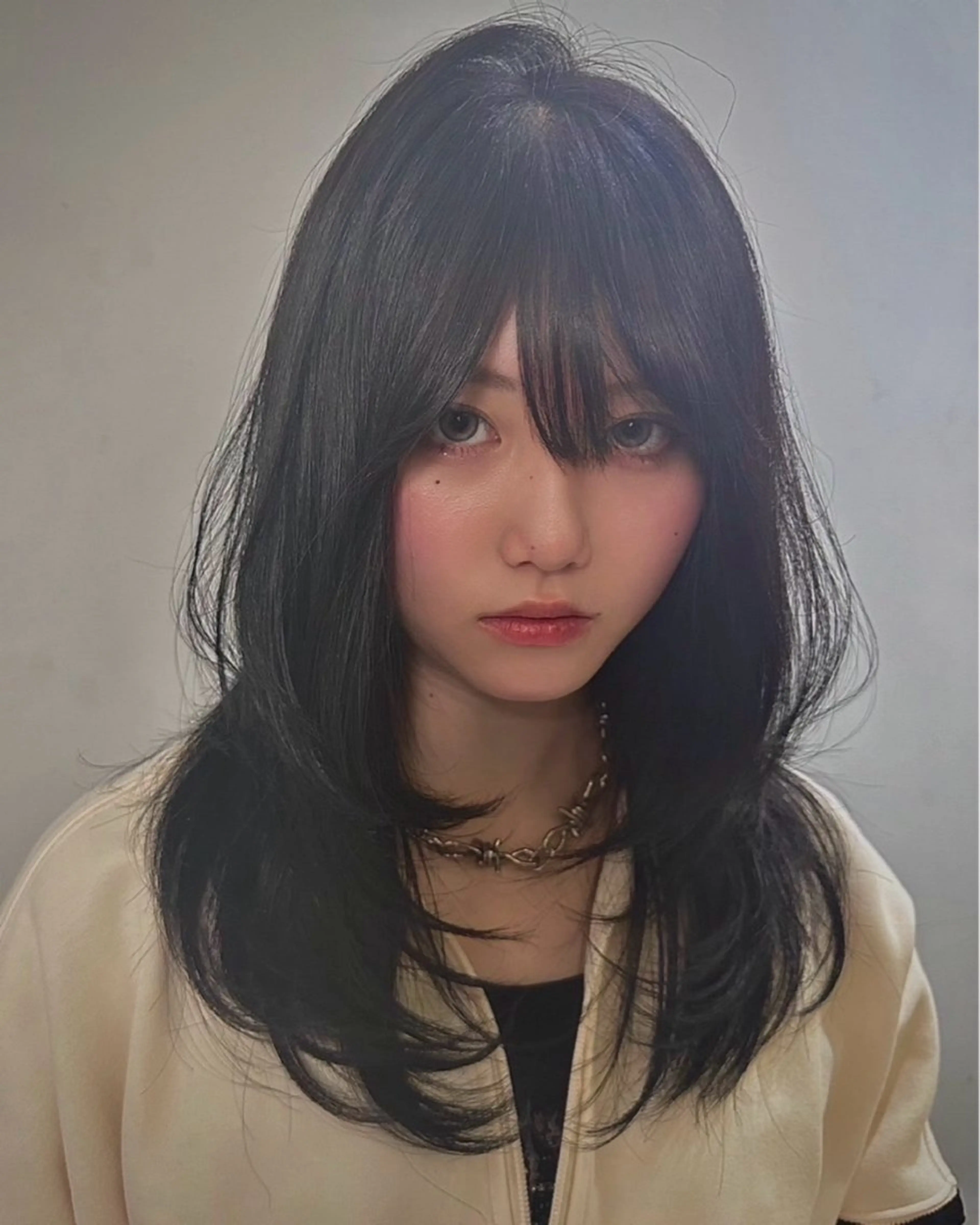 ロング カラー 透明感カラー レイヤーカット カット ヘアカラー 似合わせひなた🐥 elima調布のヘアスタイル