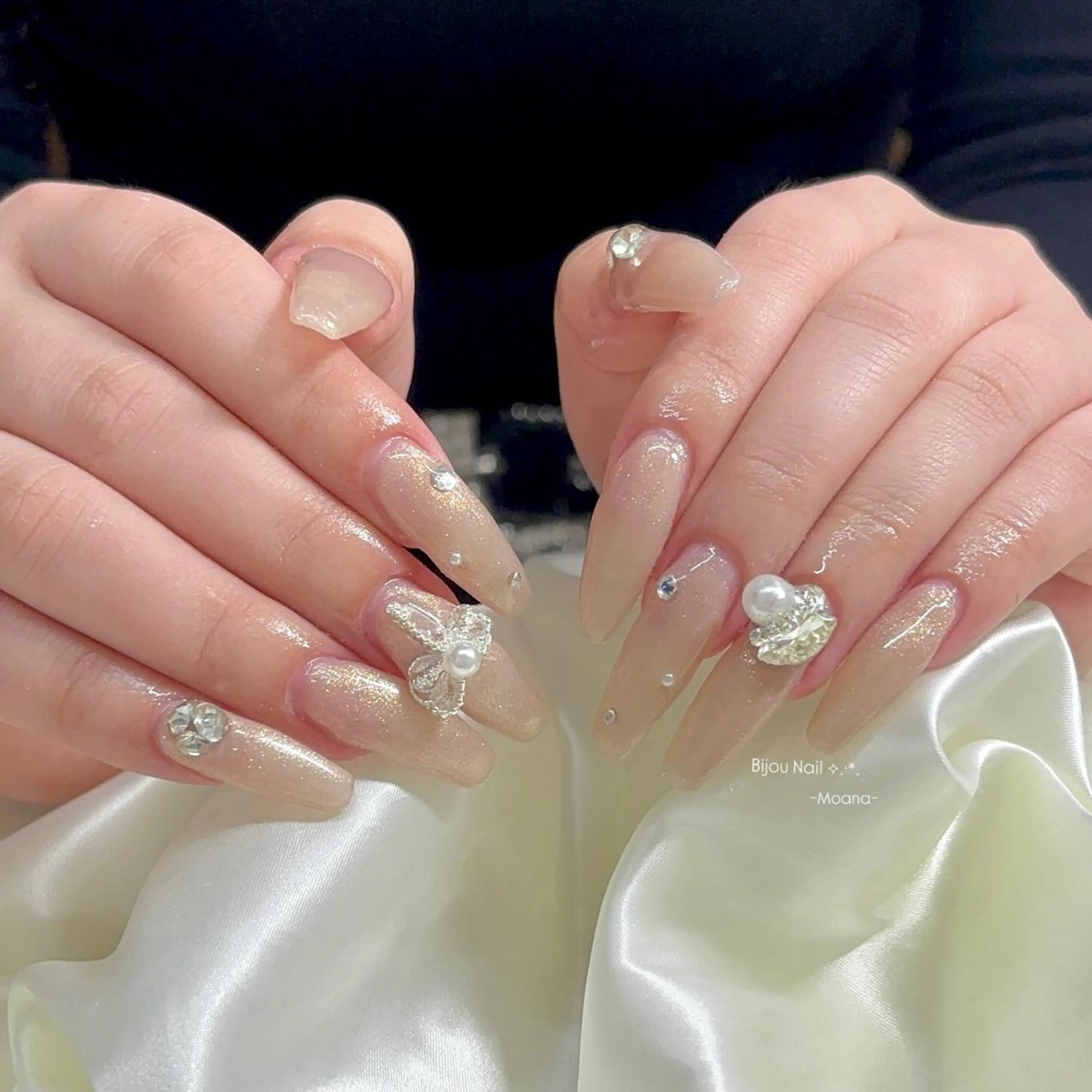 ネイル キラキラネイル 韓国ネイル ワンホンネイル ハンドネイル Moana nail Hiyoriのネイルデザイン