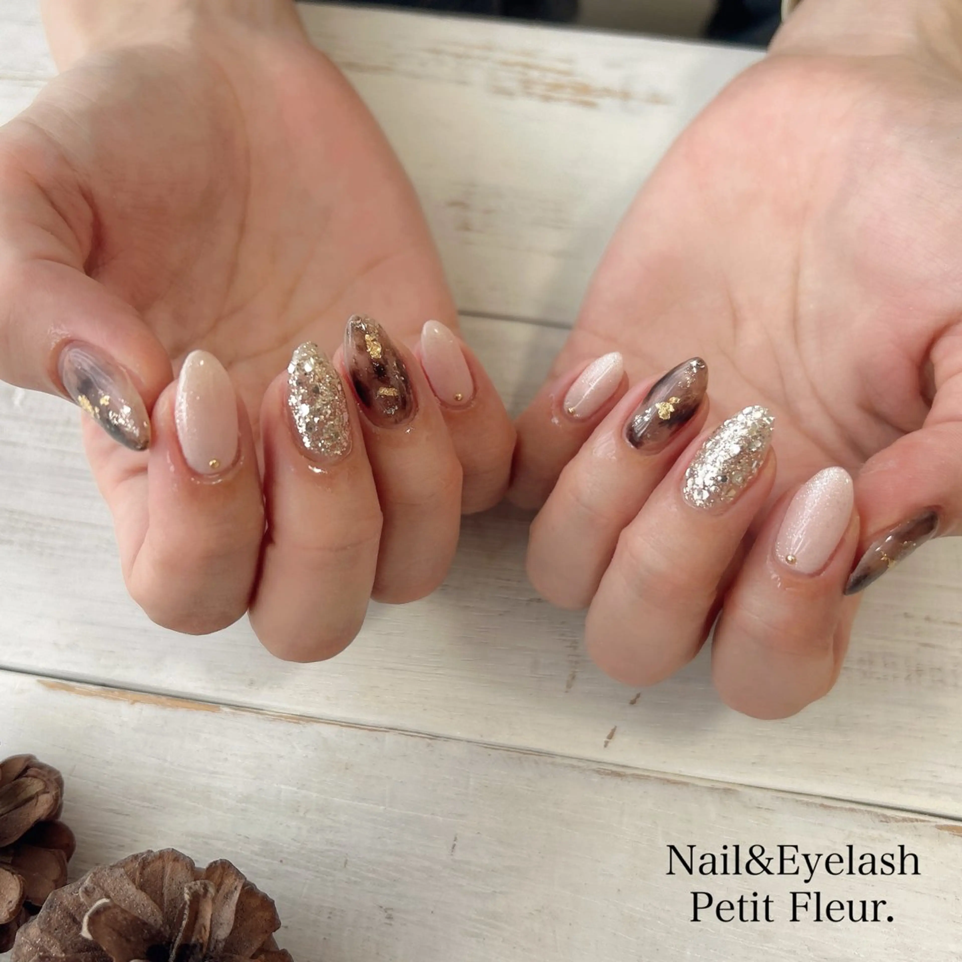 ネイル Petit Fleur所属・青柳 亜梨奈のマツエク・マツパデザイン