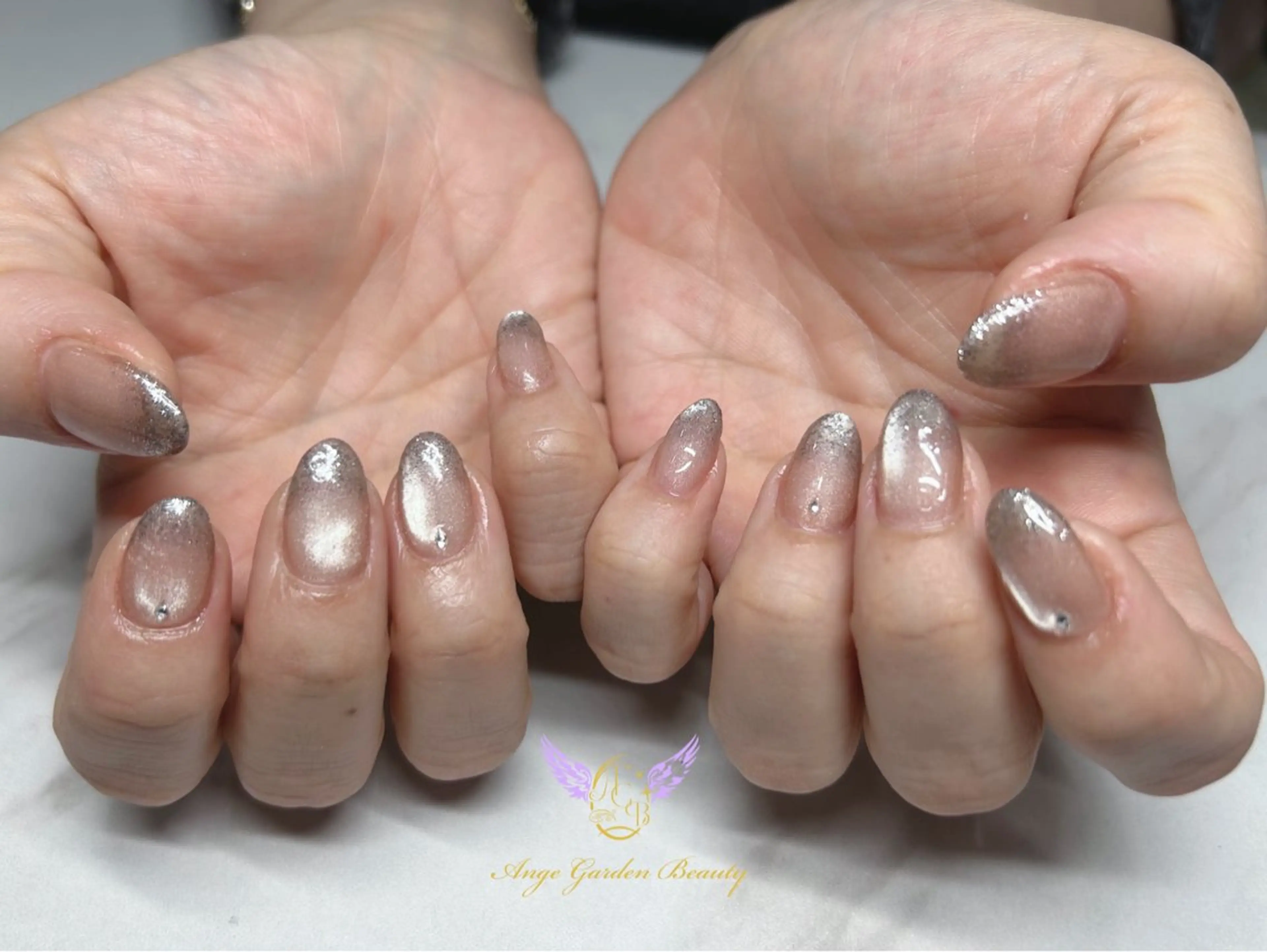 ネイル フラッシュネイル グラデーション 韓国ネイル マグネットネイル ワンホンネイル ハンドネイル AngeGarden Beautymihoのネイルデザイン