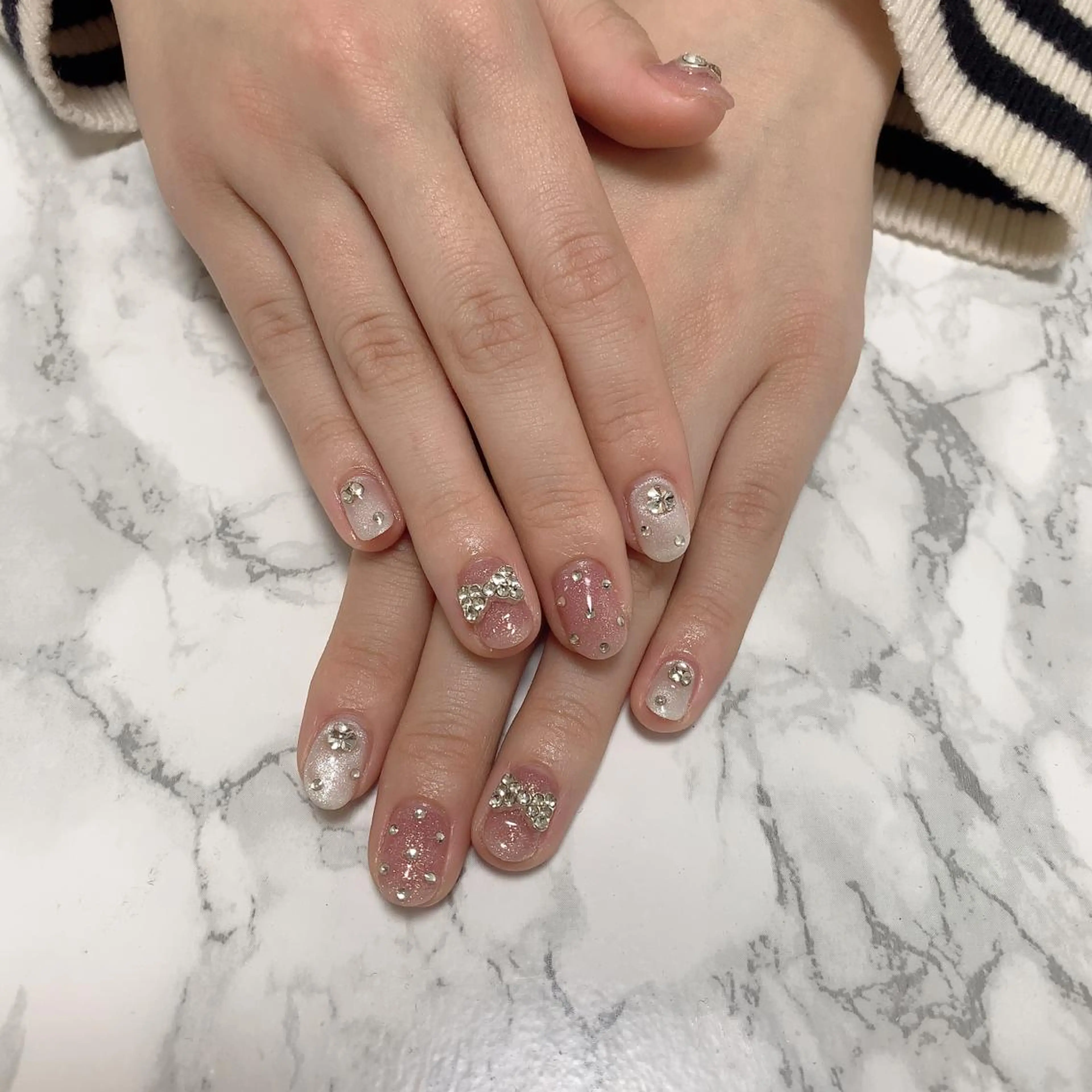 ネイル はな💎ネイル ワンホン、長さ出しのネイルデザイン