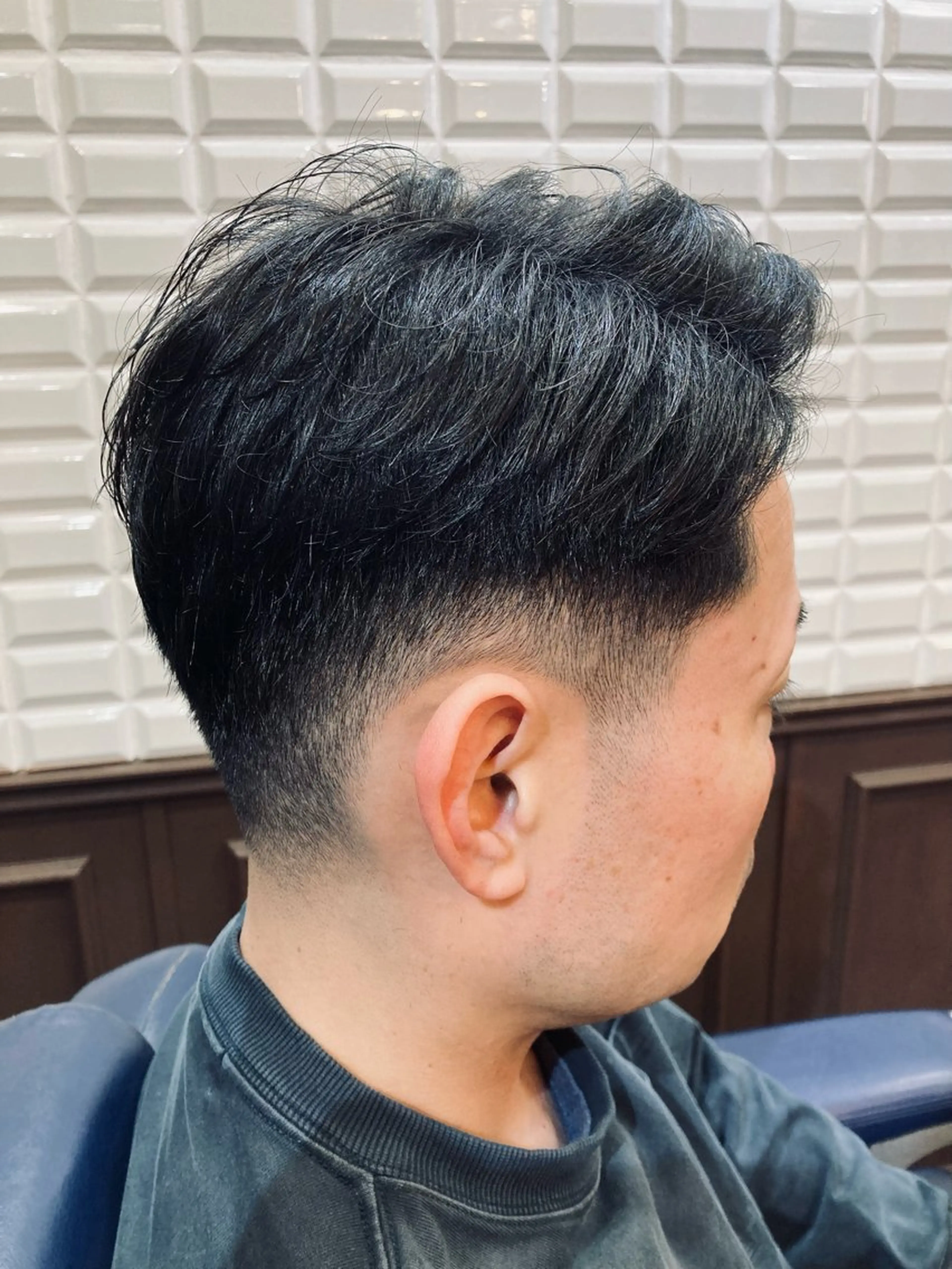 ショート メンズ フェードカット メンズハイライト メンズメッシュ メンズパーマ スキンフェード ルピナス中田店長 山口大地のヘアスタイル