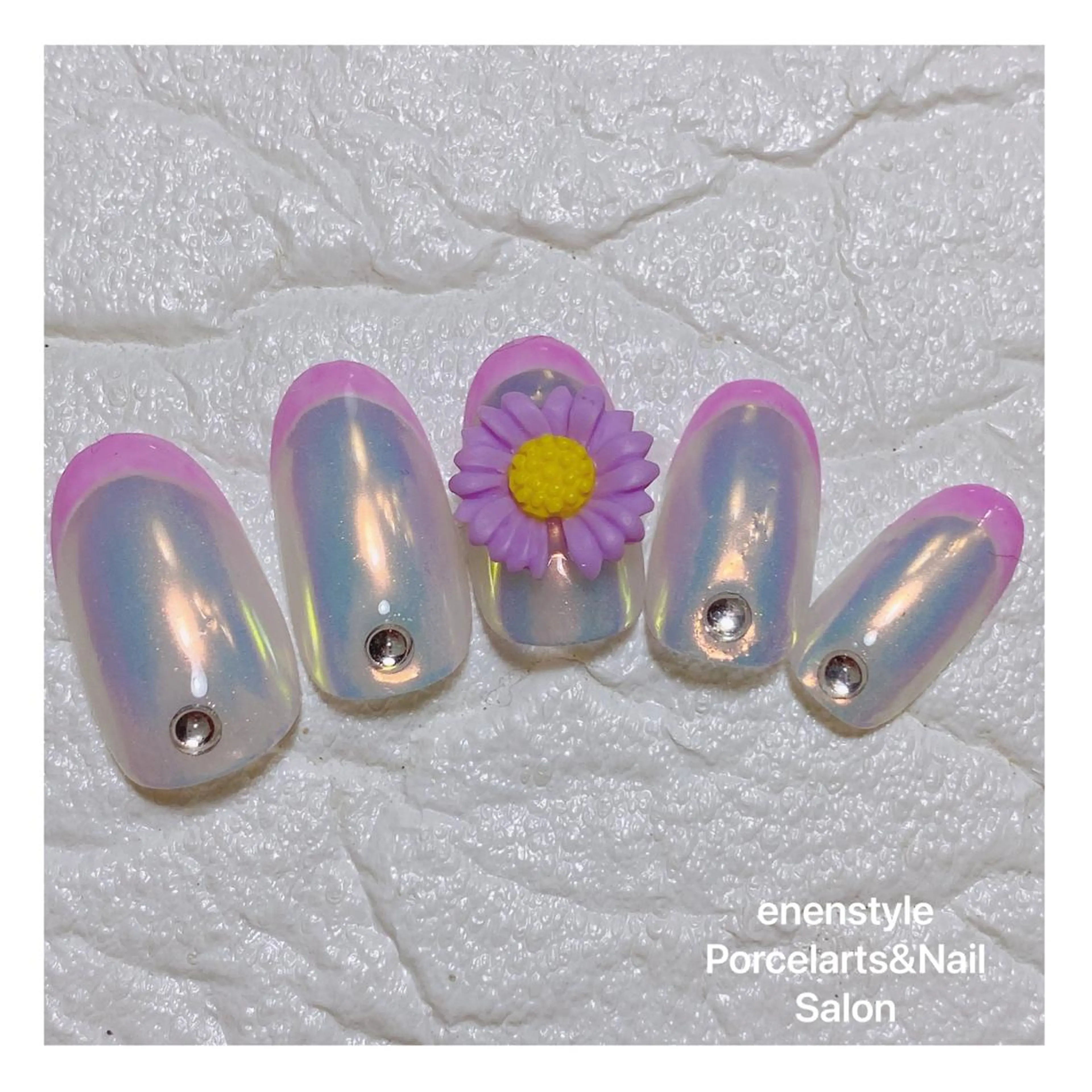 ミディアム ネイル 👑enen style👑のネイルデザイン