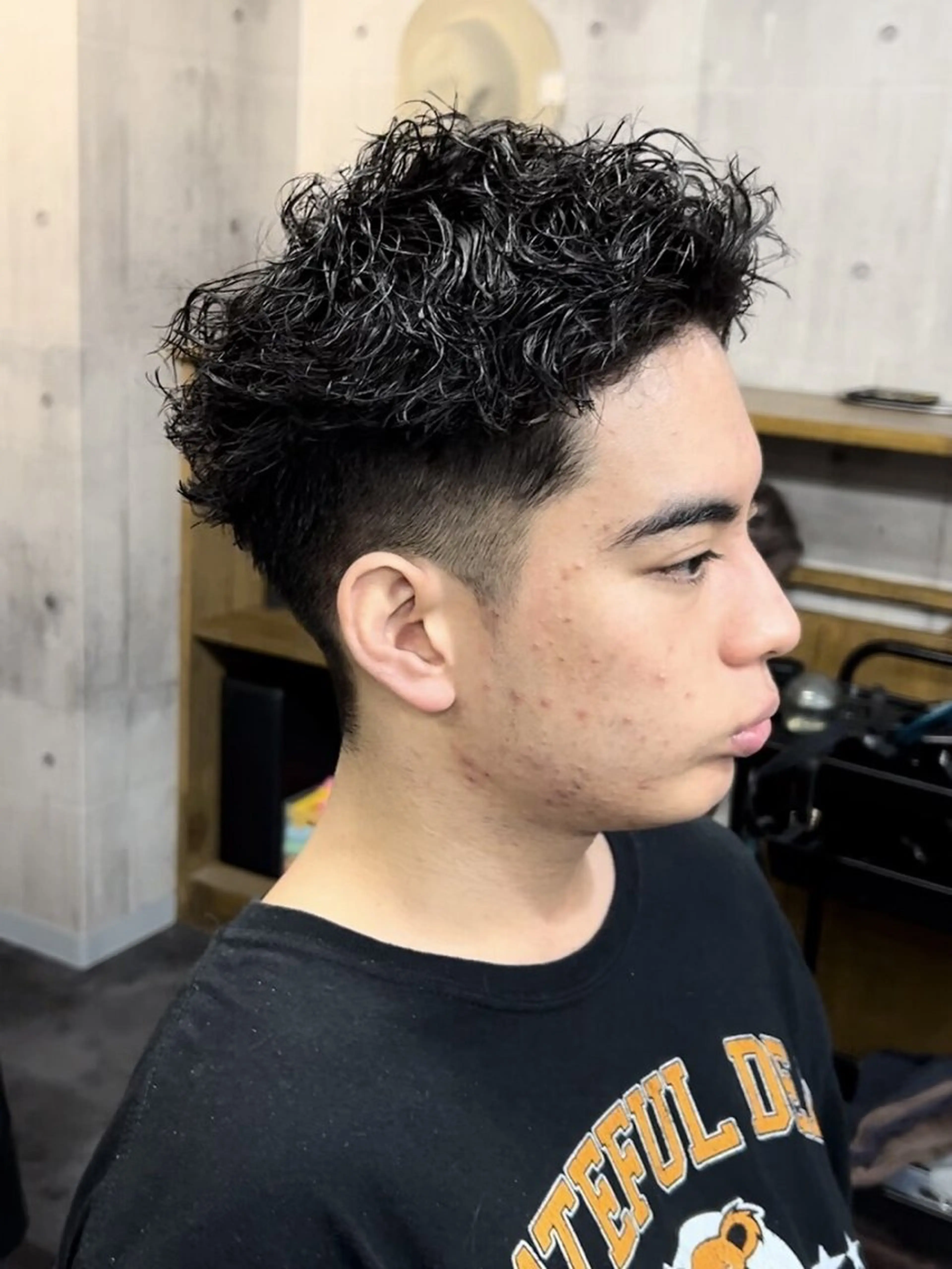 ショート パーマ 三谷 仁のヘアスタイル