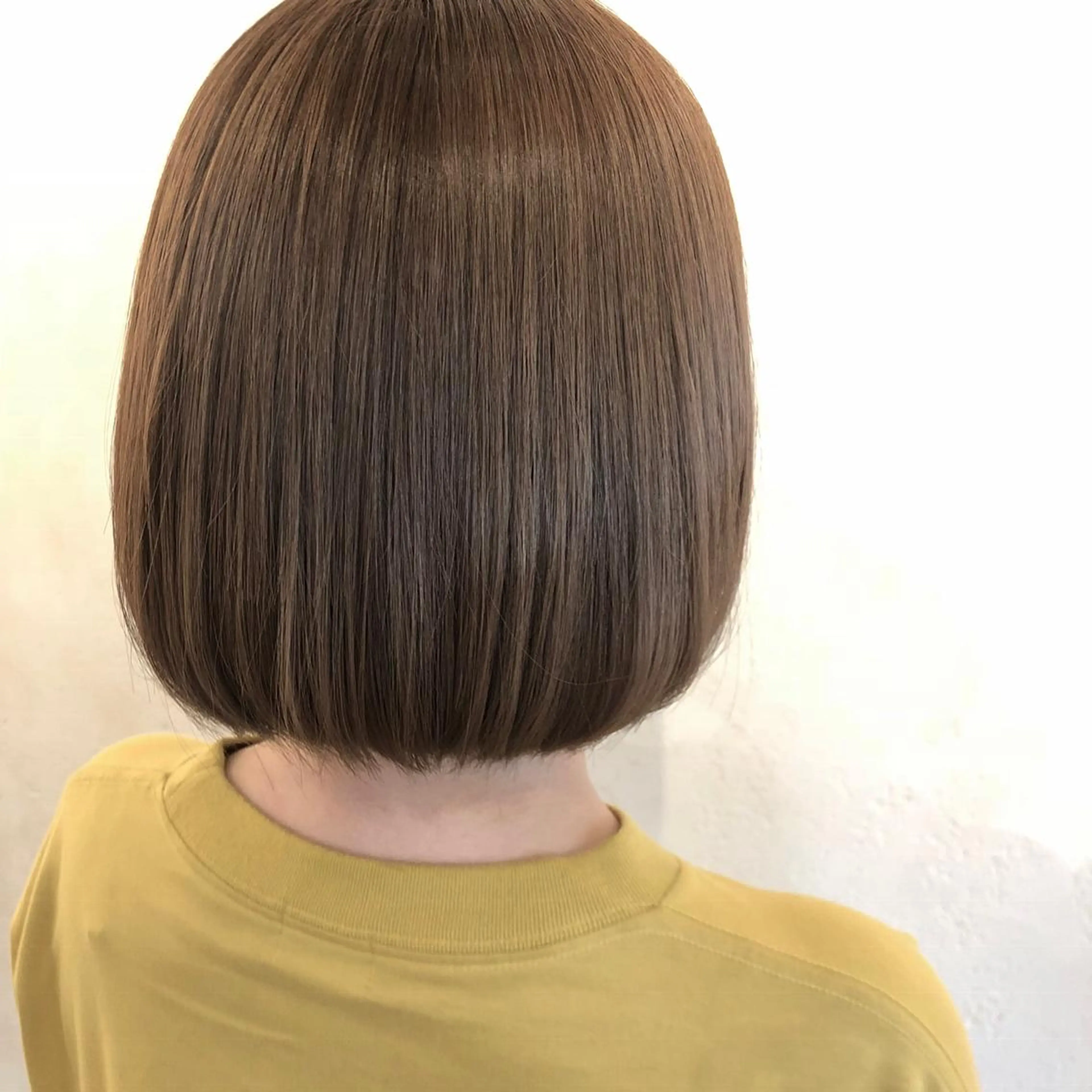 ショート カラー ベージュカラー ミルクティーベージュ ボブ Saori / さおりのヘアスタイル