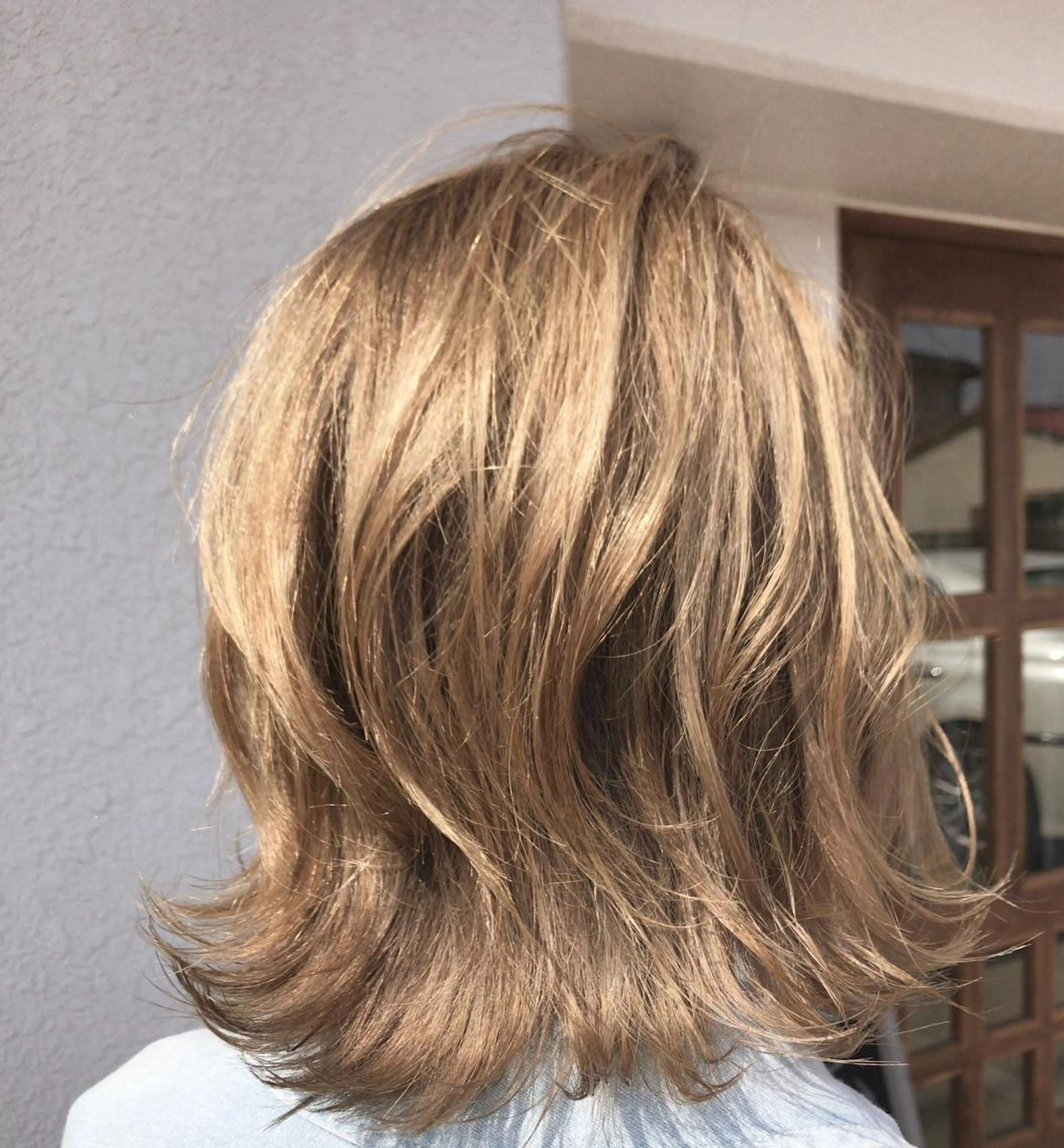 ショート カラー レイヤーカット匠 イソザキノリユキのヘアスタイル