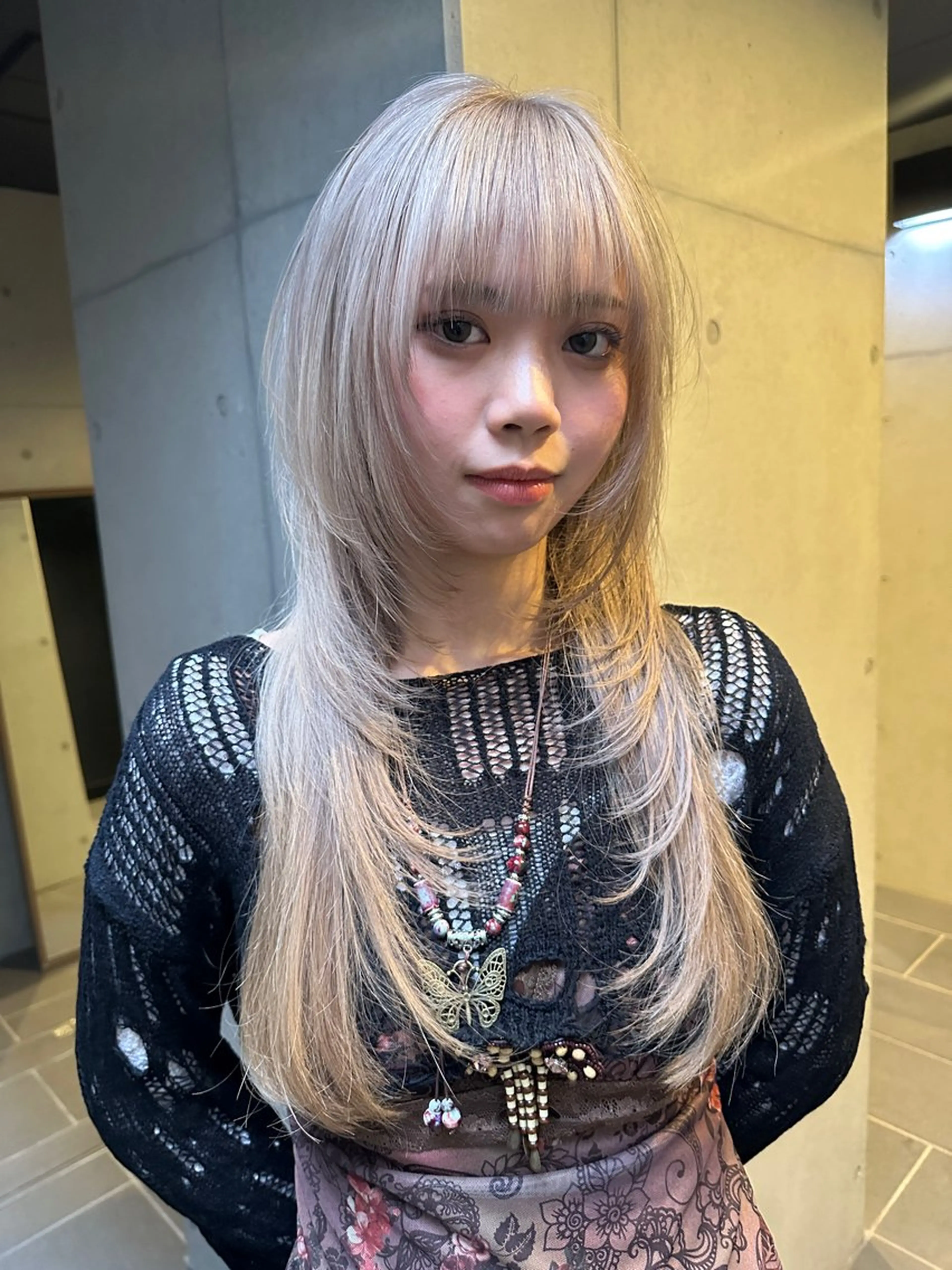 ロング カラー 顔まわりレイヤー ハッシュカット レイヤーカット ウルフカット カット ヘアカラー 似合わせウルフ/ レイヤー/山本祐輔のヘアスタイル