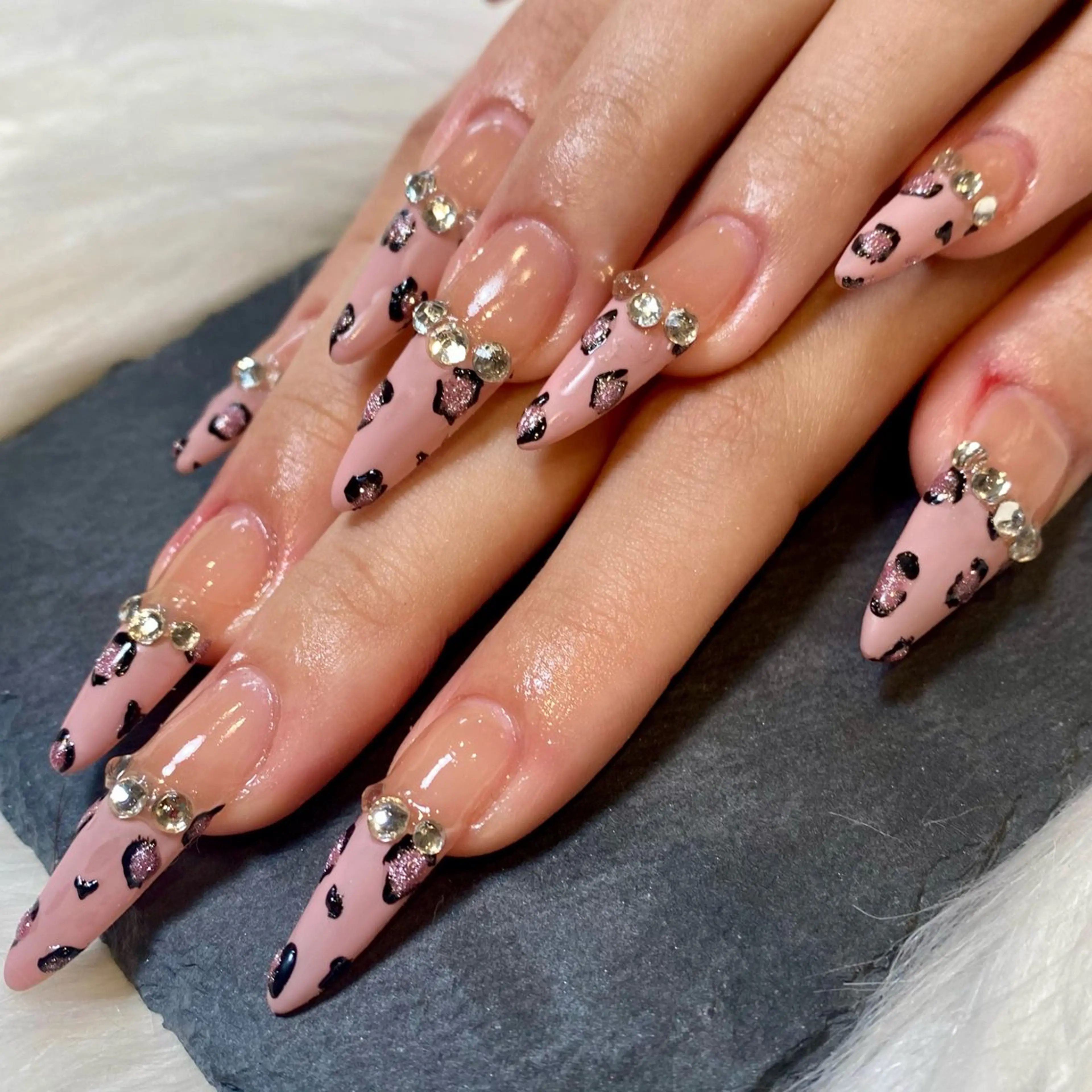 ネイル ハンドネイル FREEME 🌼アビのネイルデザイン