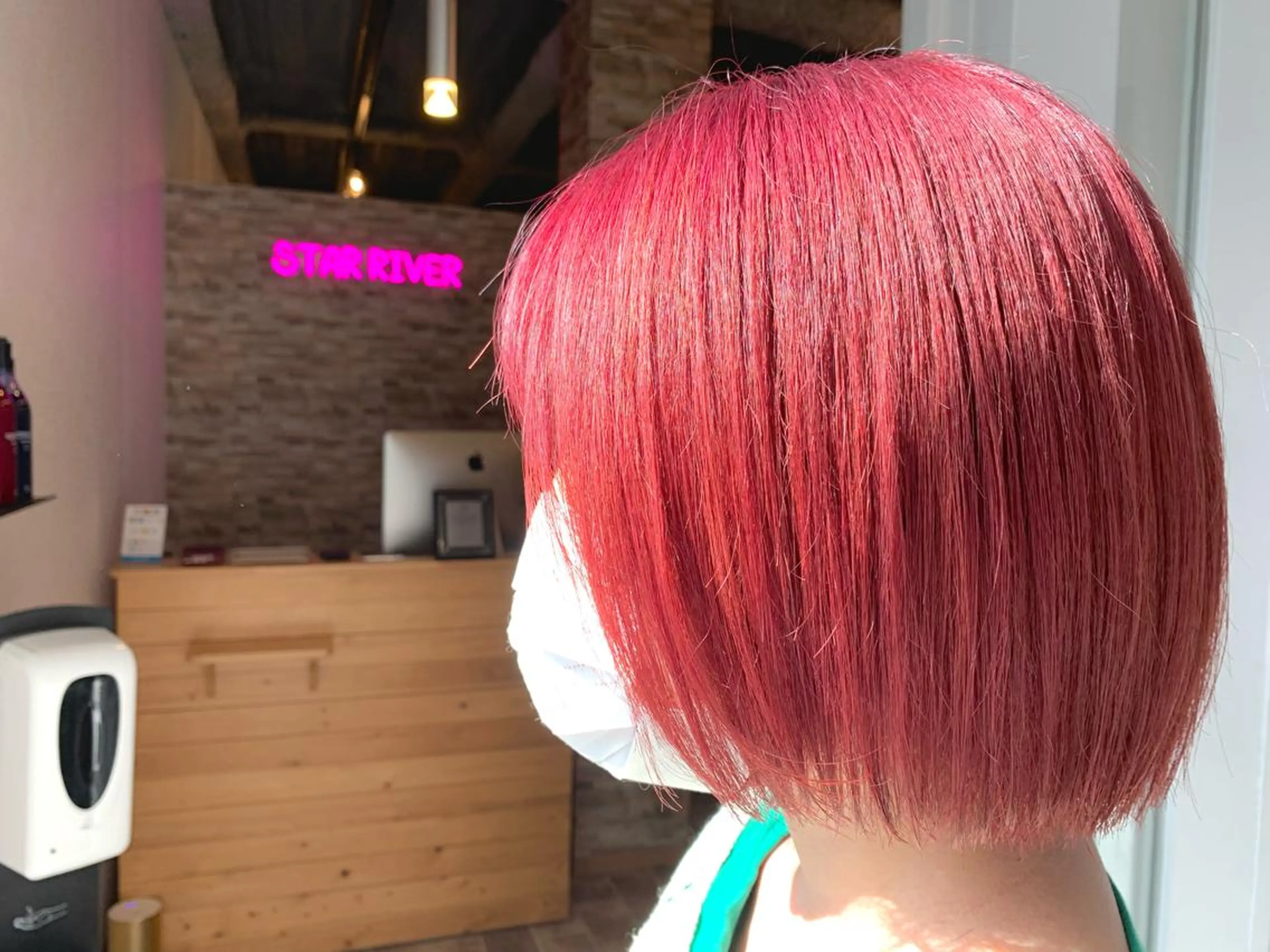 ミディアム カラー 吉田 聡一のヘアスタイル