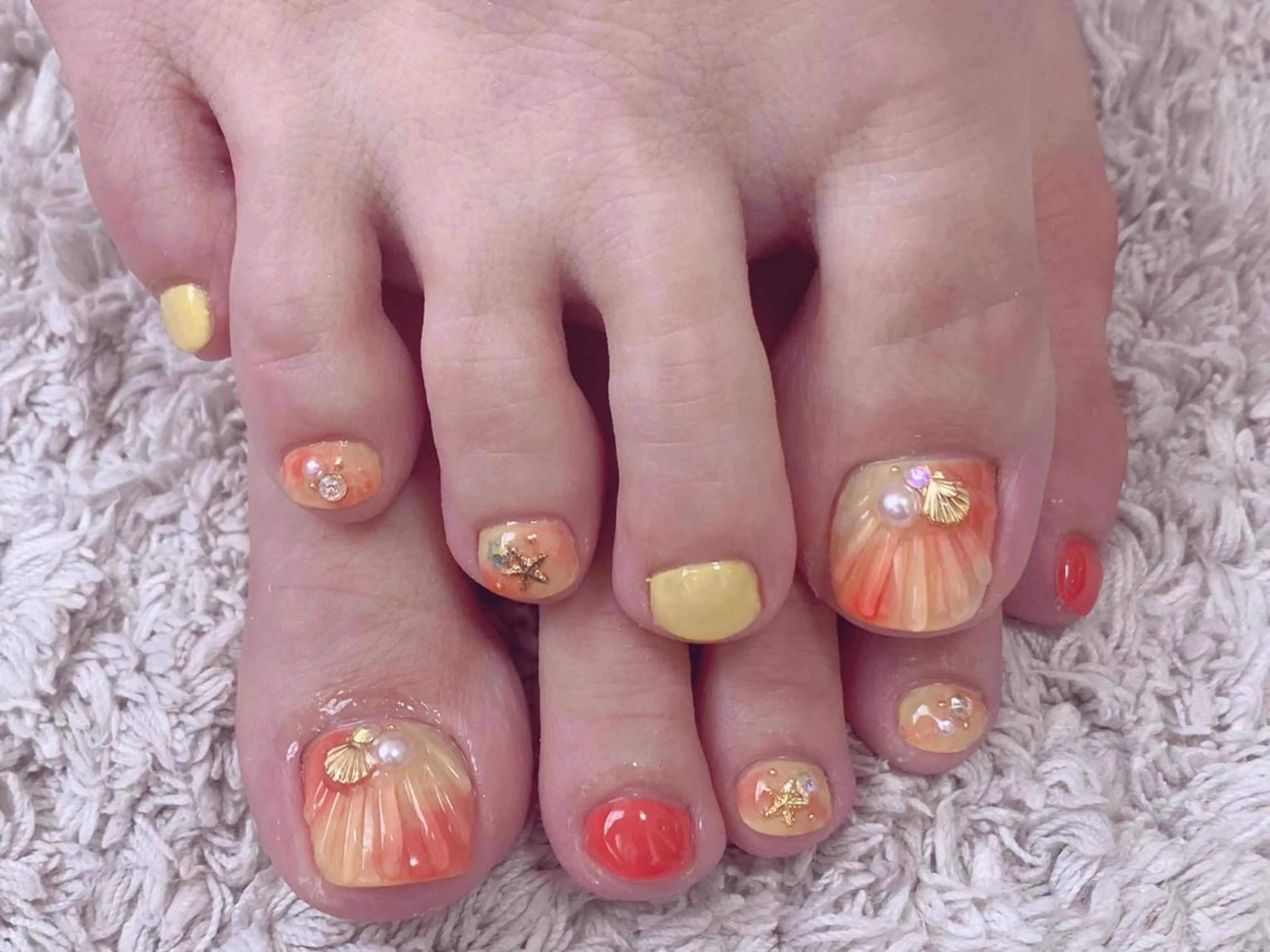 ネイル アートネイル オーロラネイル 桜ネイル クリアネイル フットネイル Nail Salon ertiのネイルデザイン