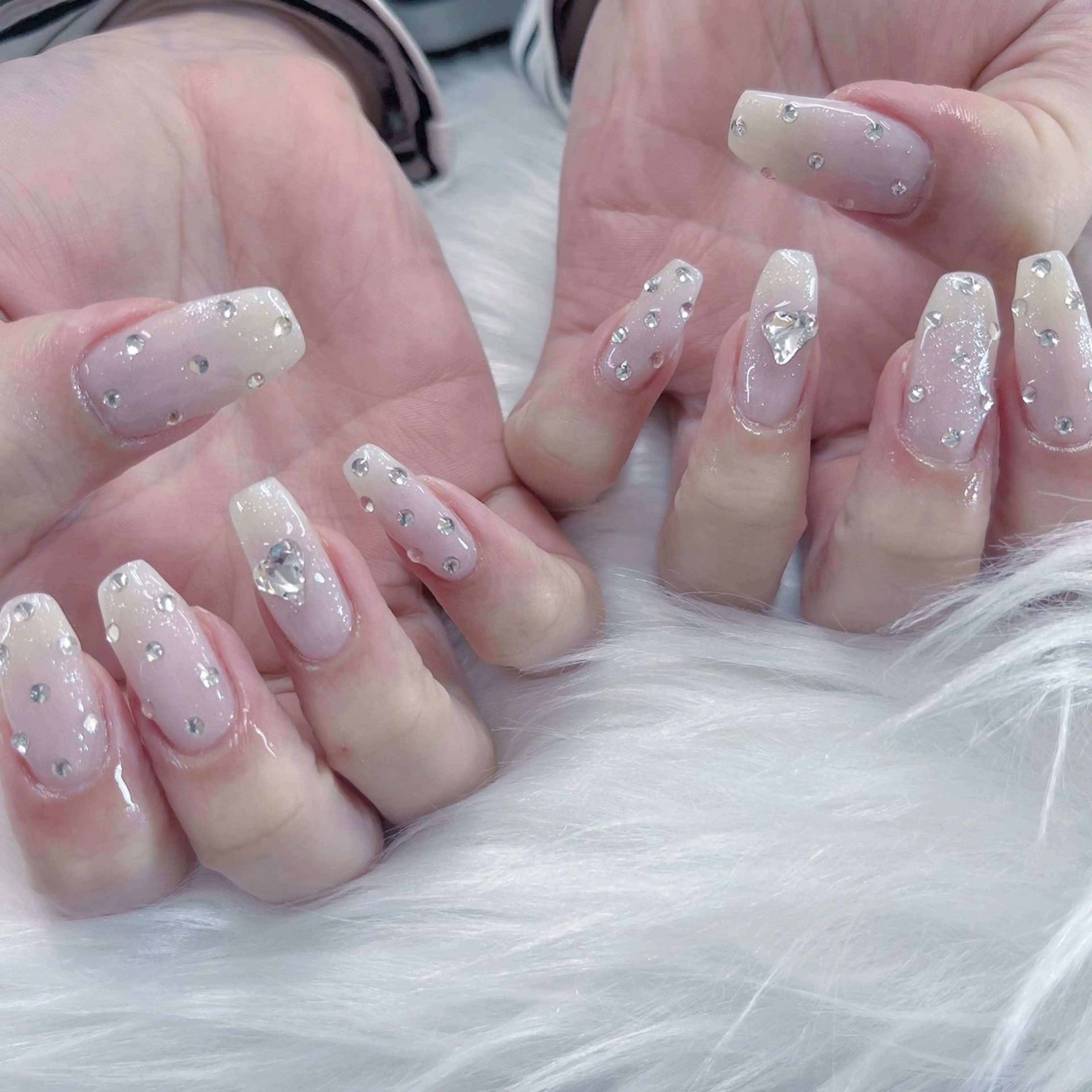 ネイル Maya 🧊🫧‪のネイルデザイン