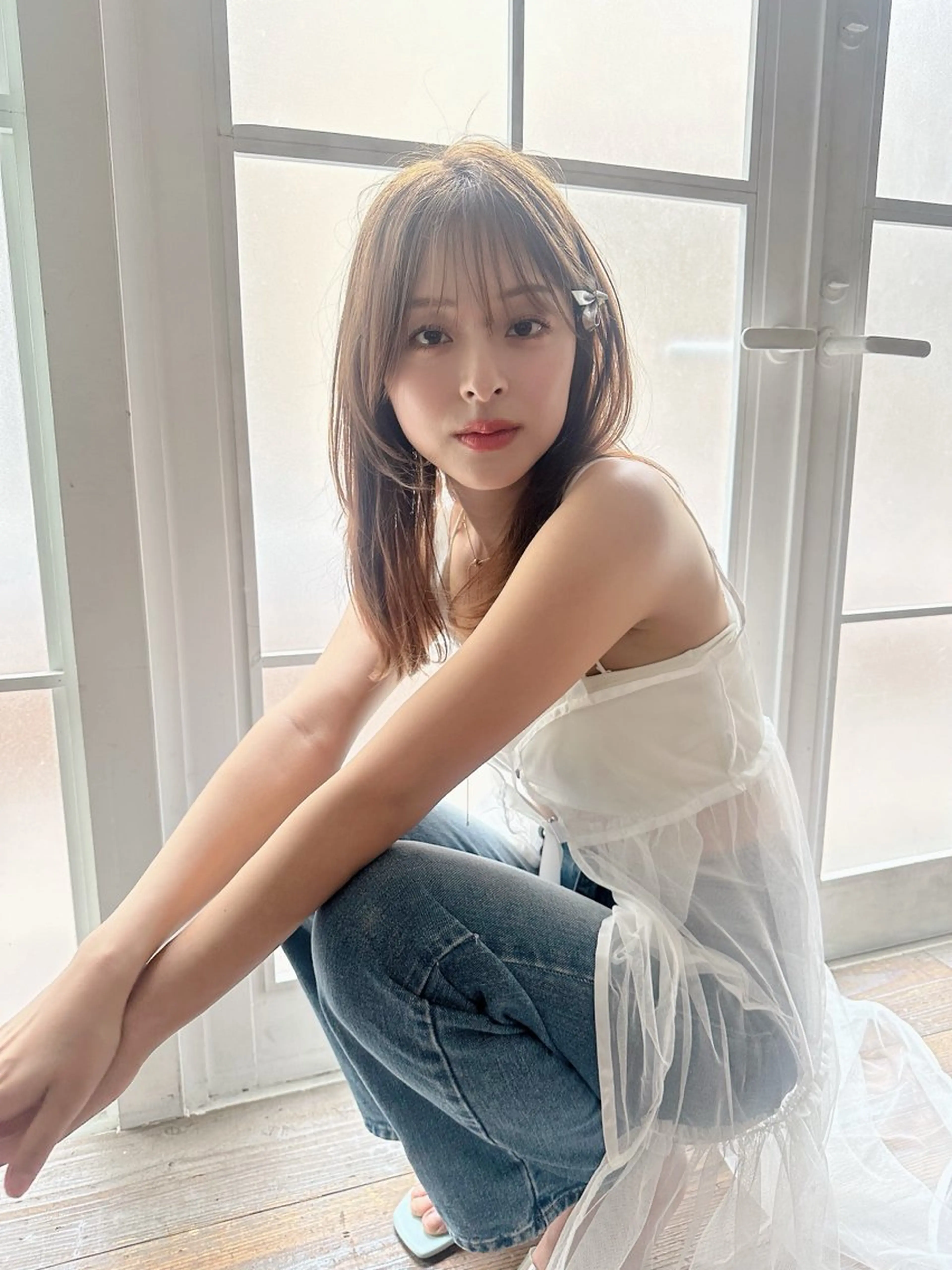 ミディアム レイヤーカット 鎌倉 彩のヘアスタイル