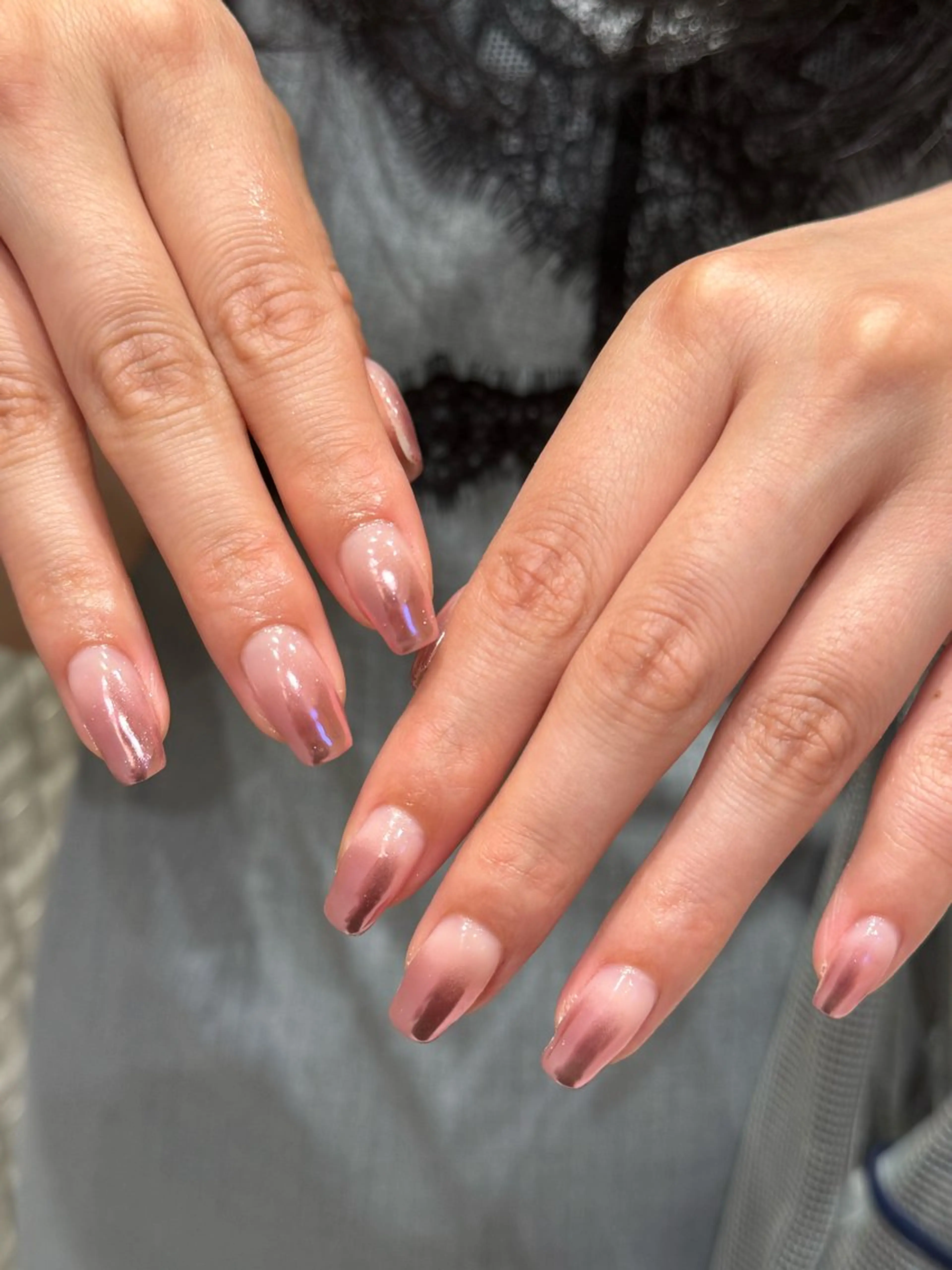 ネイル グラデーション ミラーネイル ハンドネイル 🦋 りえ🦋のネイルデザイン