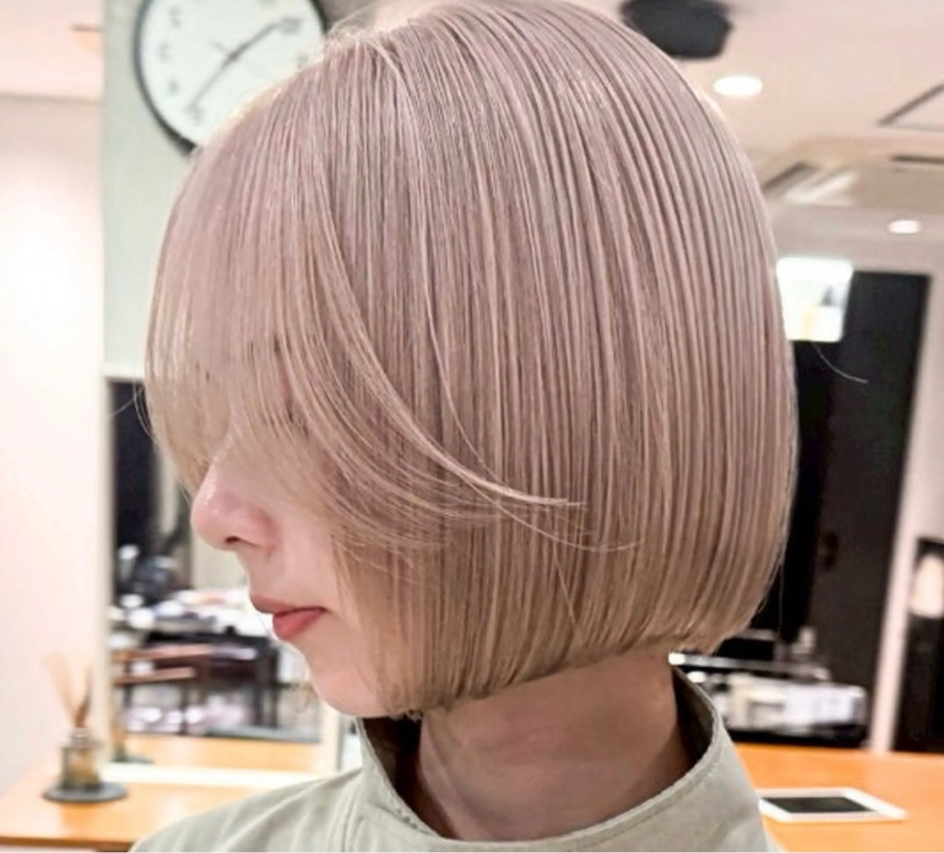 カラー ベージュカラー ブリーチ ハイトーンカラー 🌹ミラクル美容師 🌹くっぽのヘアスタイル