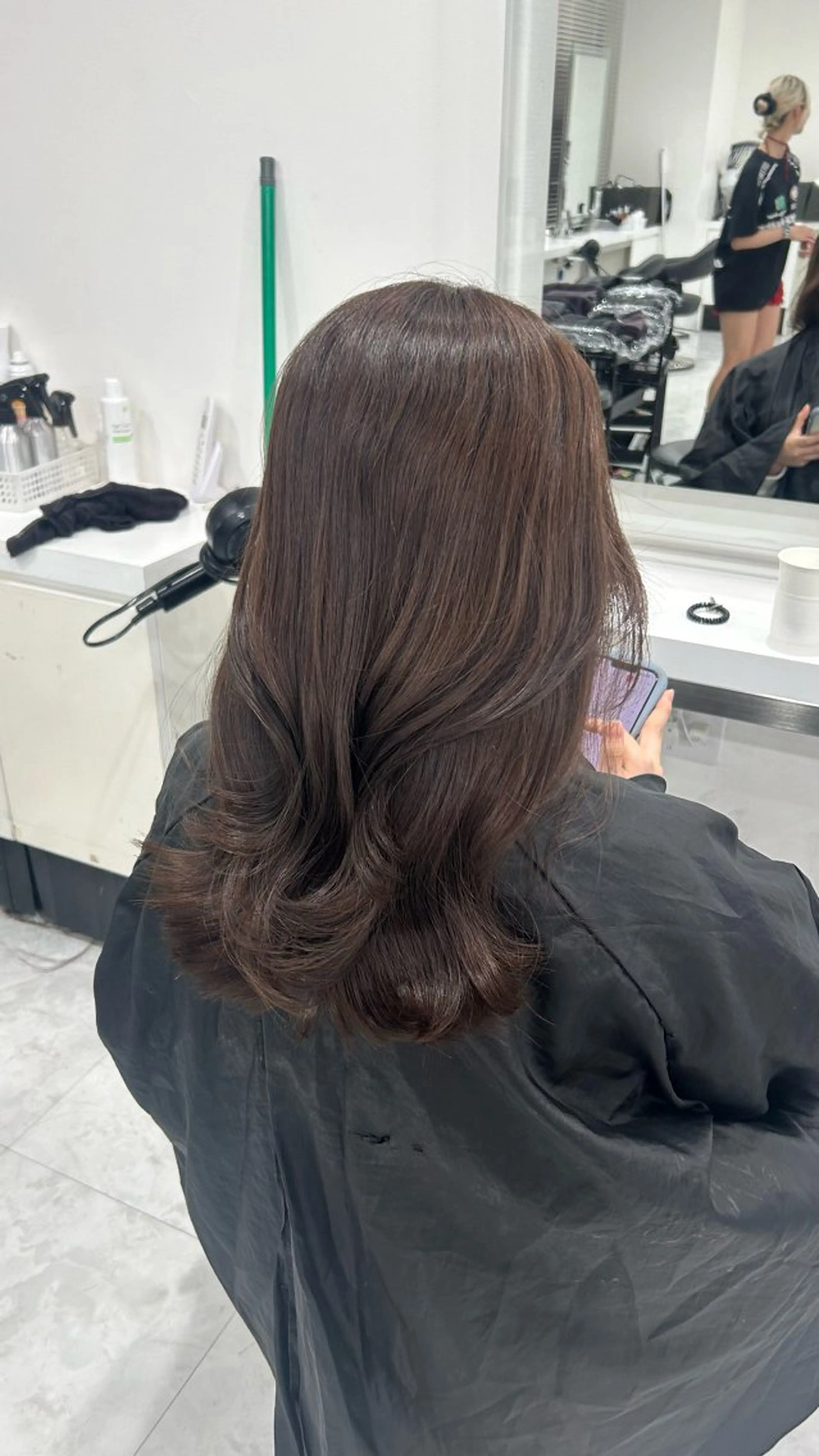 ロング カラー パーマ ヘアアレンジ メンズ キッズ ヘアカラー トリートメント 盛れ韓国ハイトーン 🎀Himari🎀のヘアスタイル